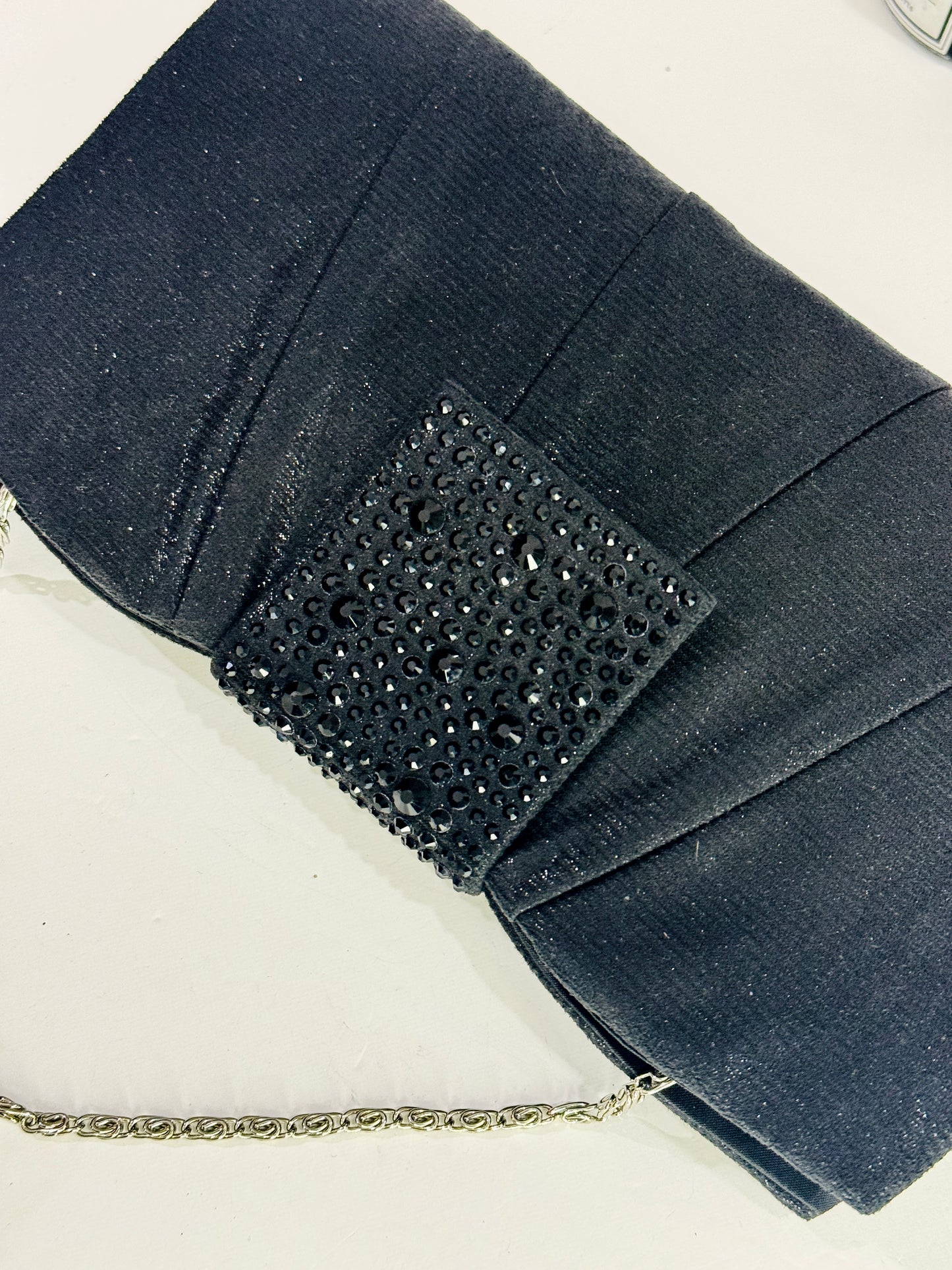 Sparkling | Clutch
