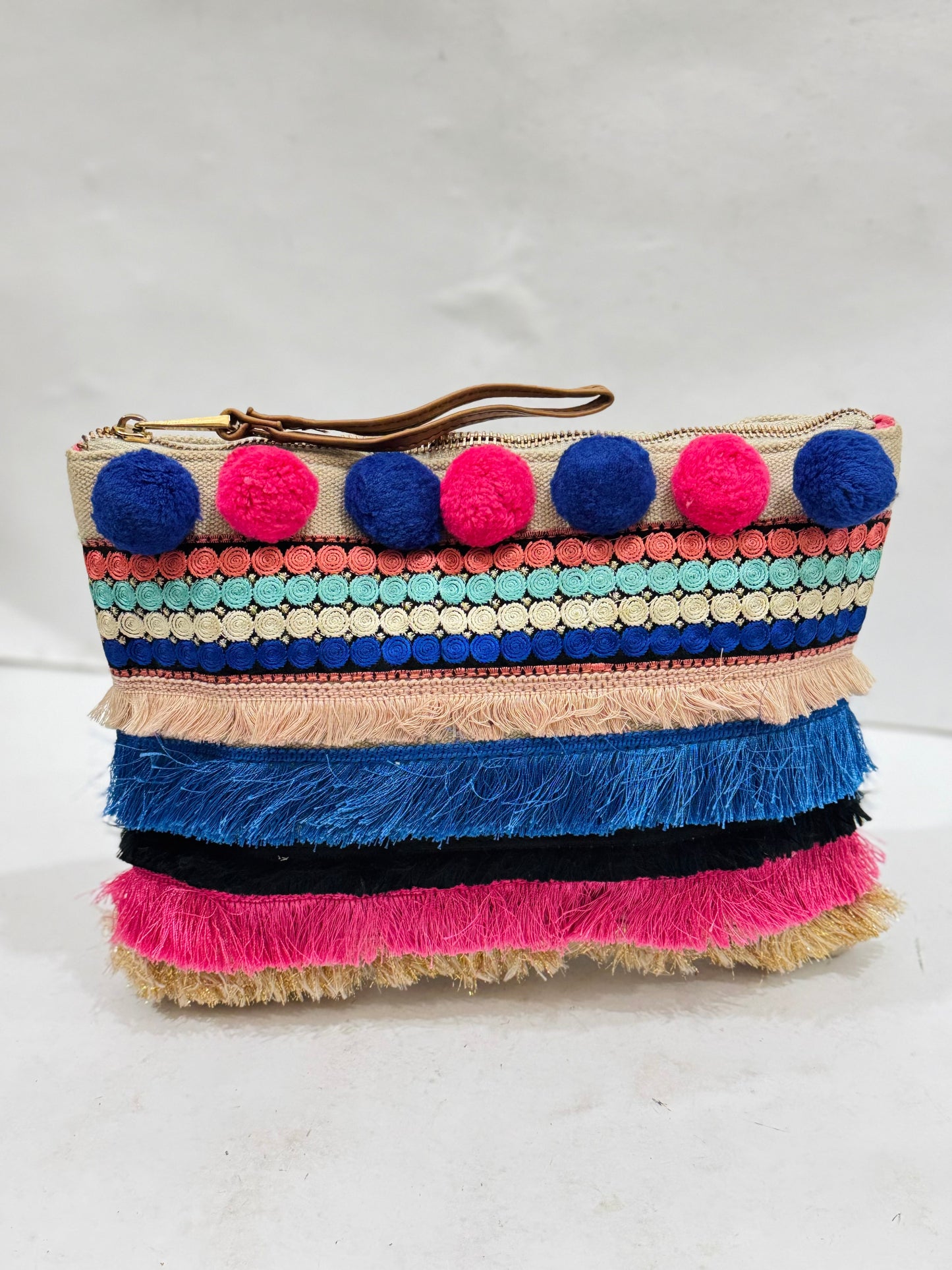 Embroidered |hand clutch bag