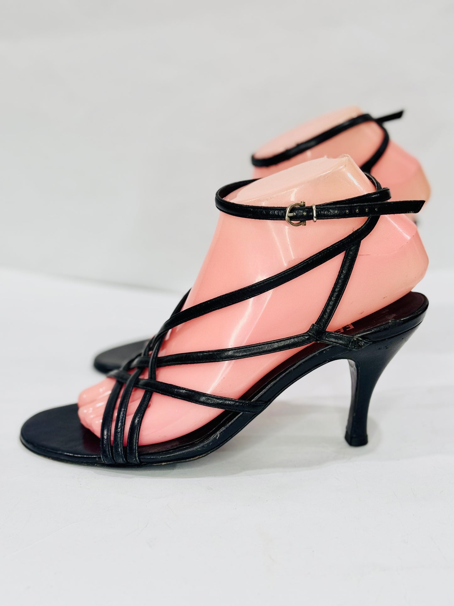 FERRAGAMO | 39