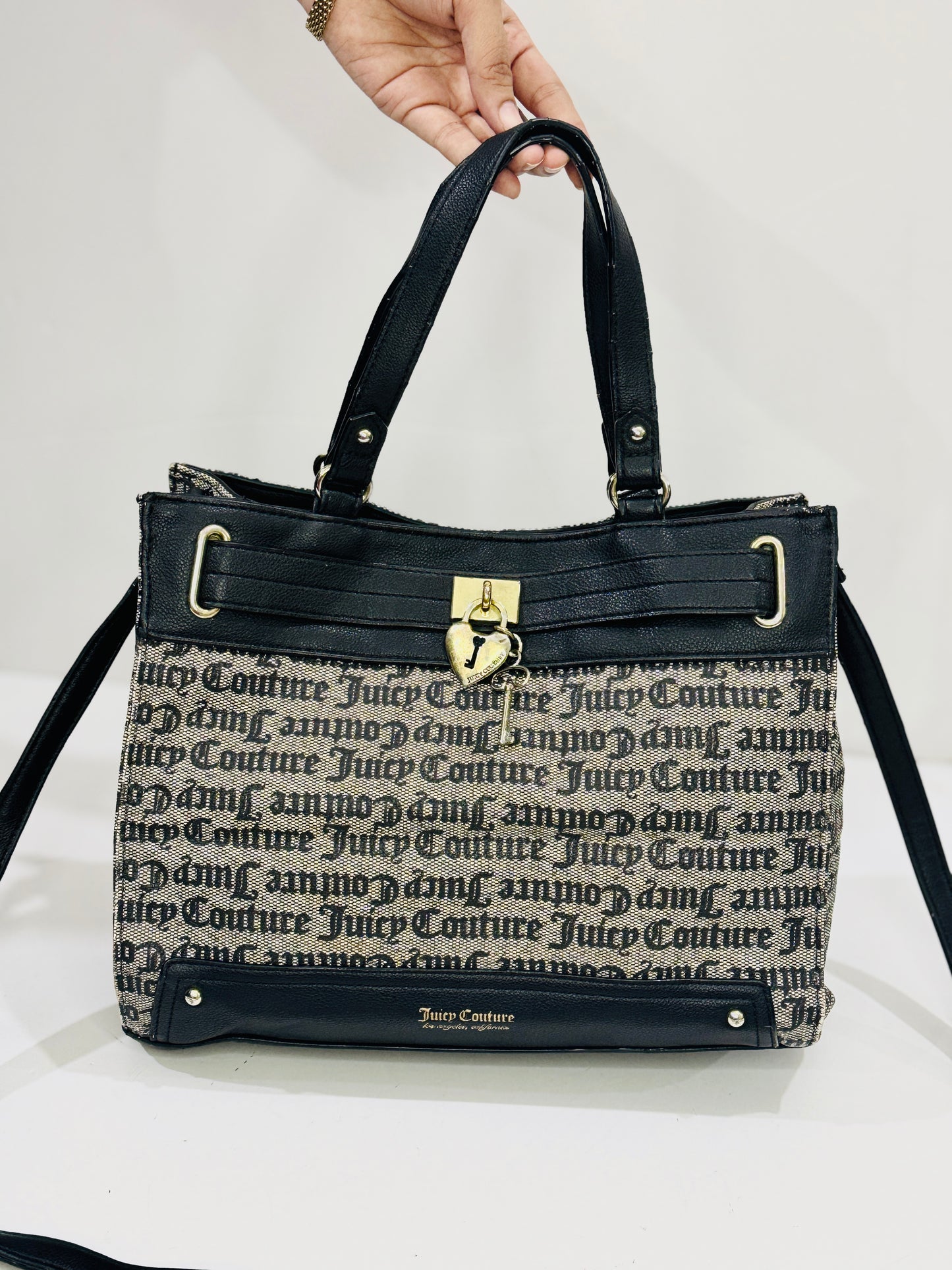 JUICY COUTURE