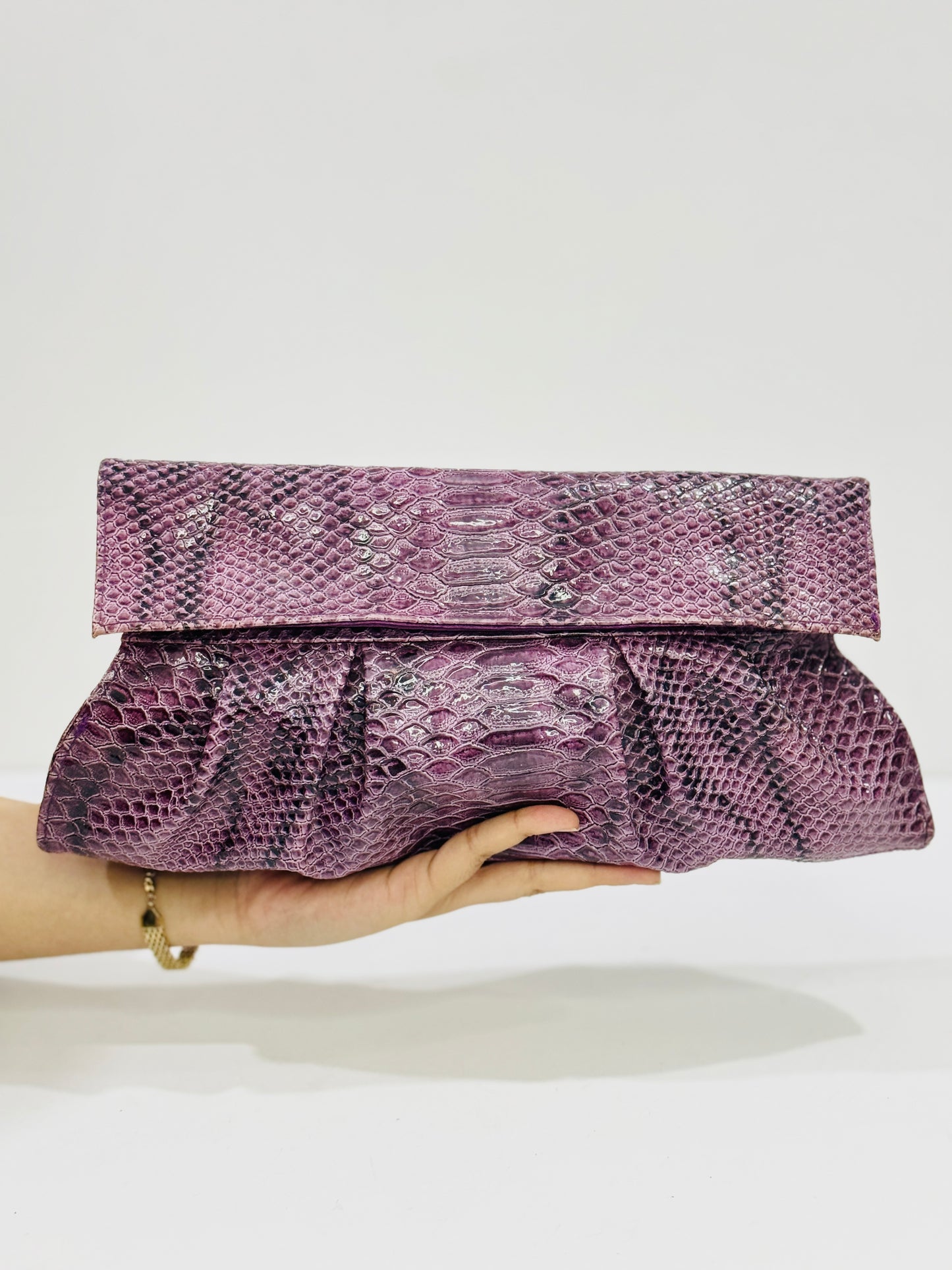 LONG | CLUTCH