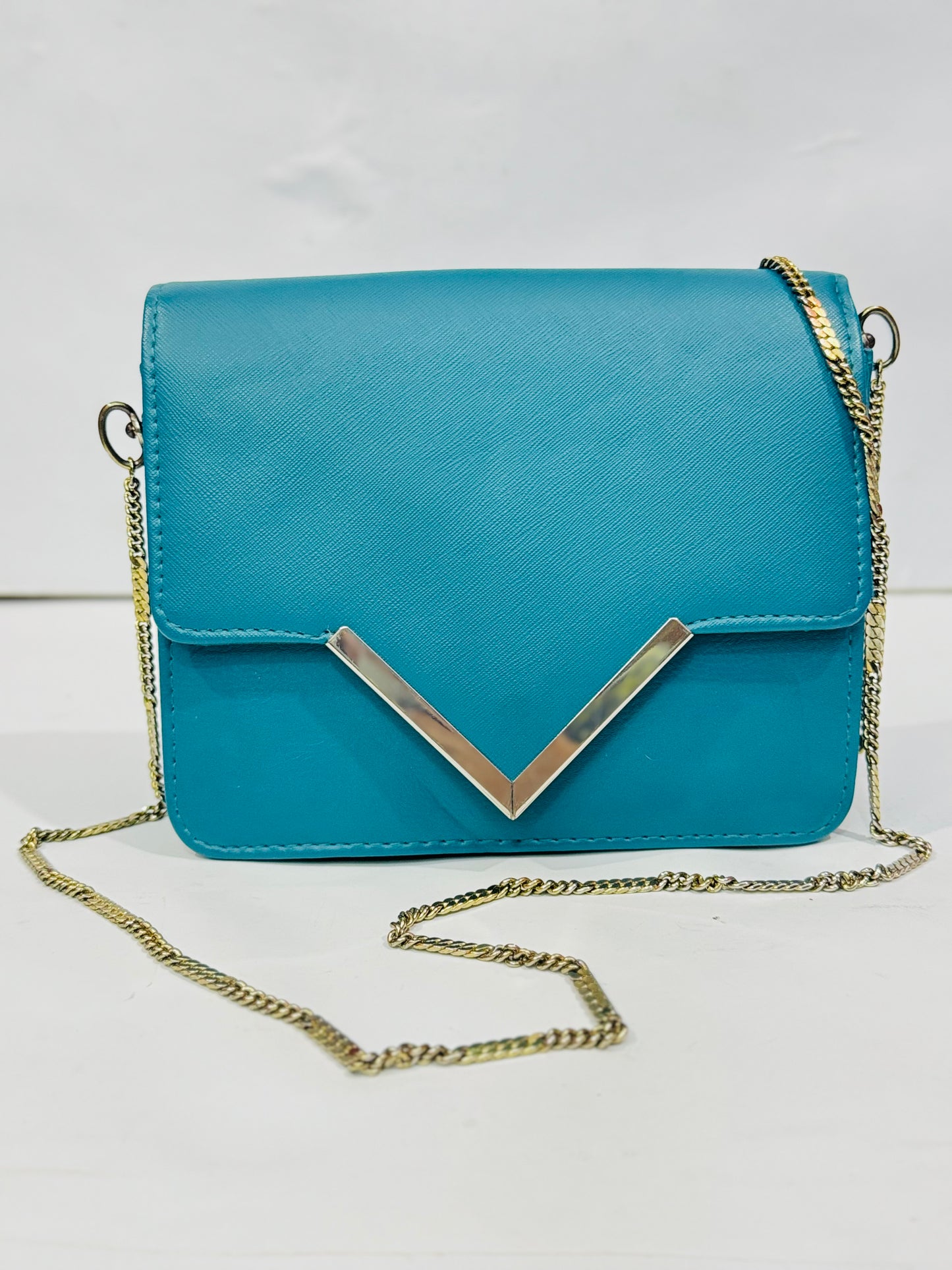 Atmosphere |Chain Crossbody
