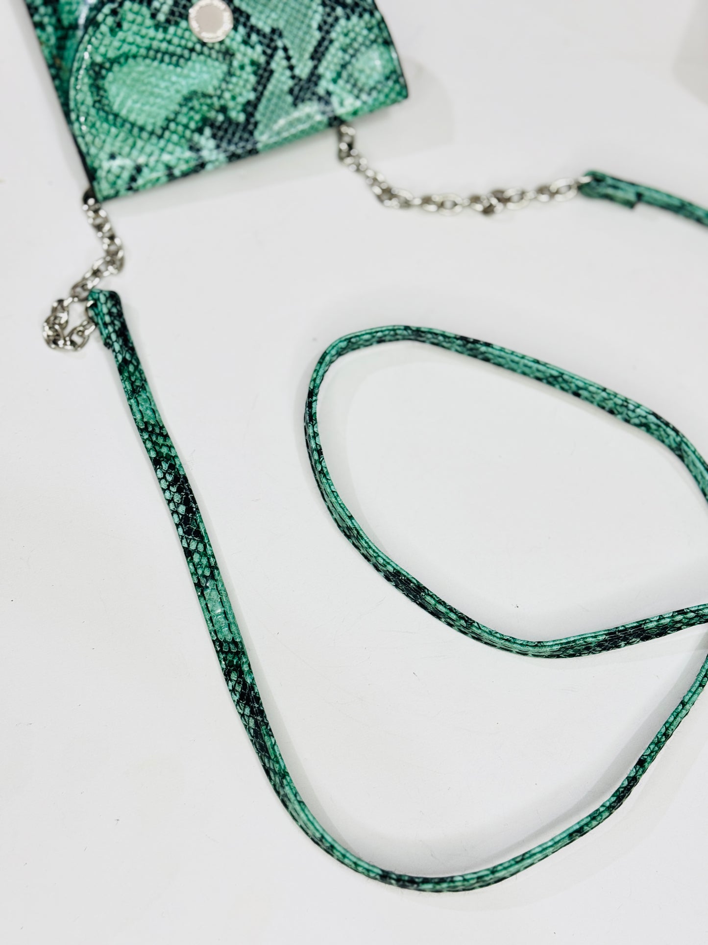 Mobile | Crossbody