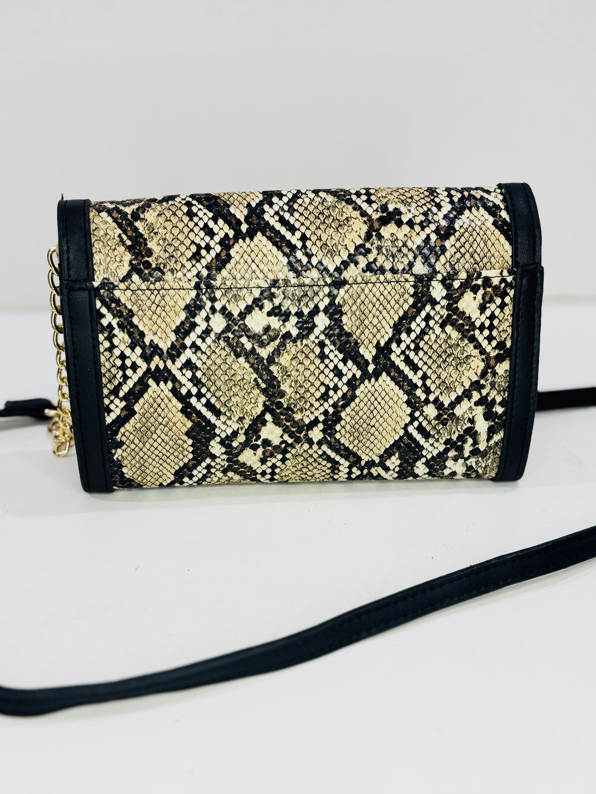 ANNE KLEIN