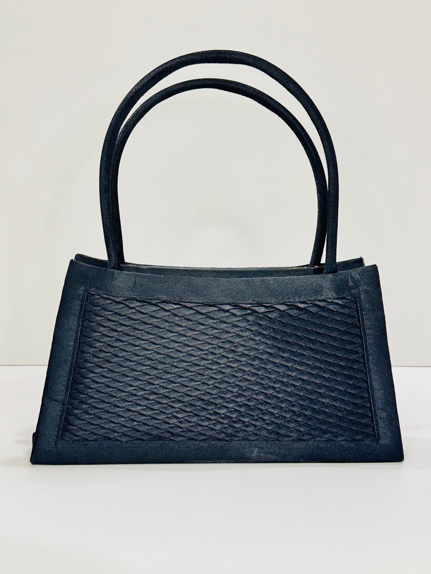 SILK | HAND BAG
