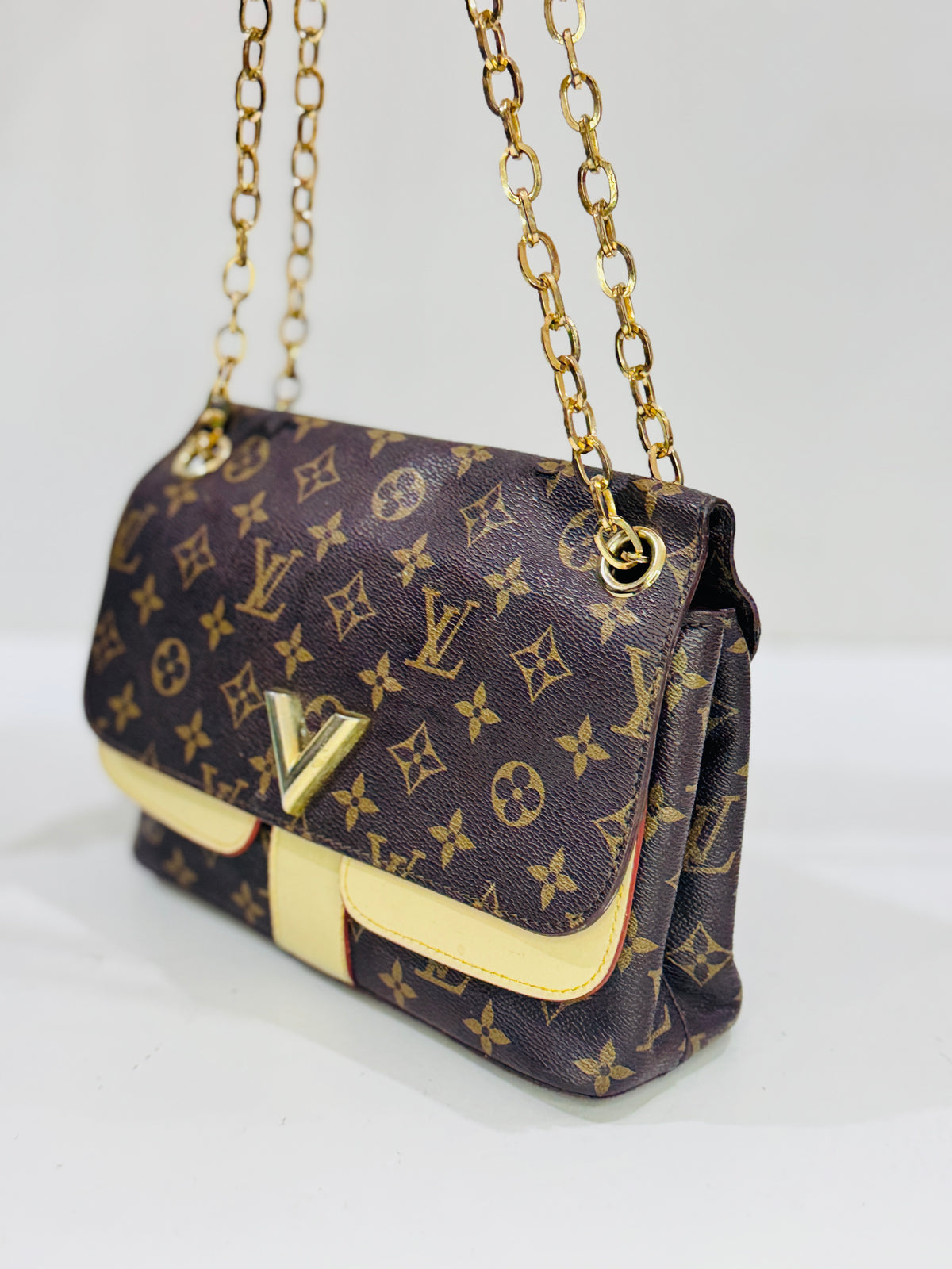 LV