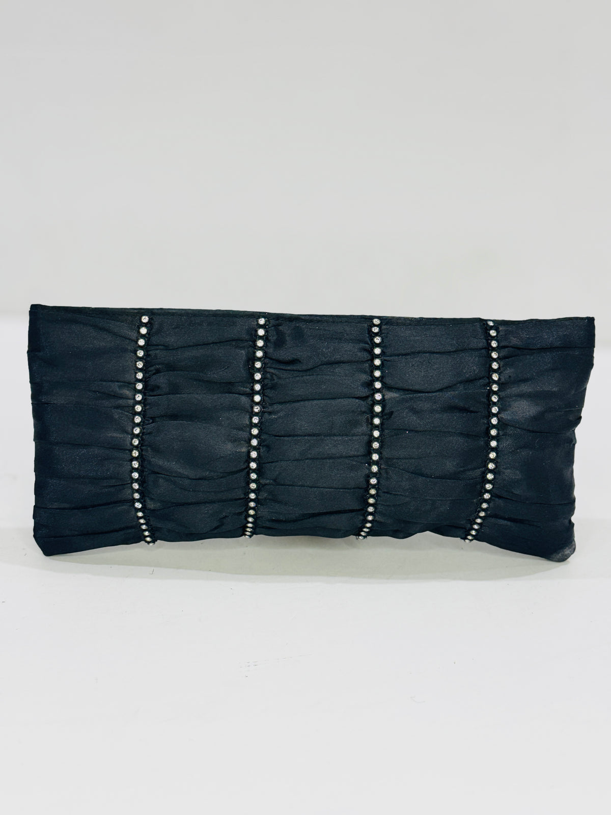 HAND | CLUTCH