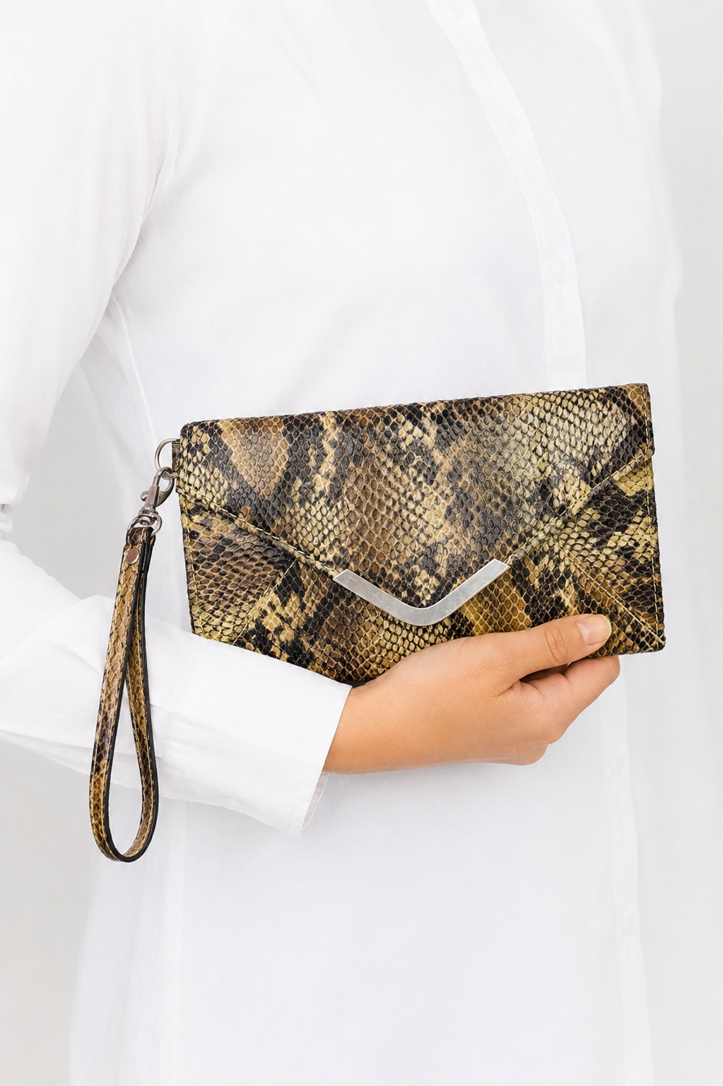 Snake Clutch