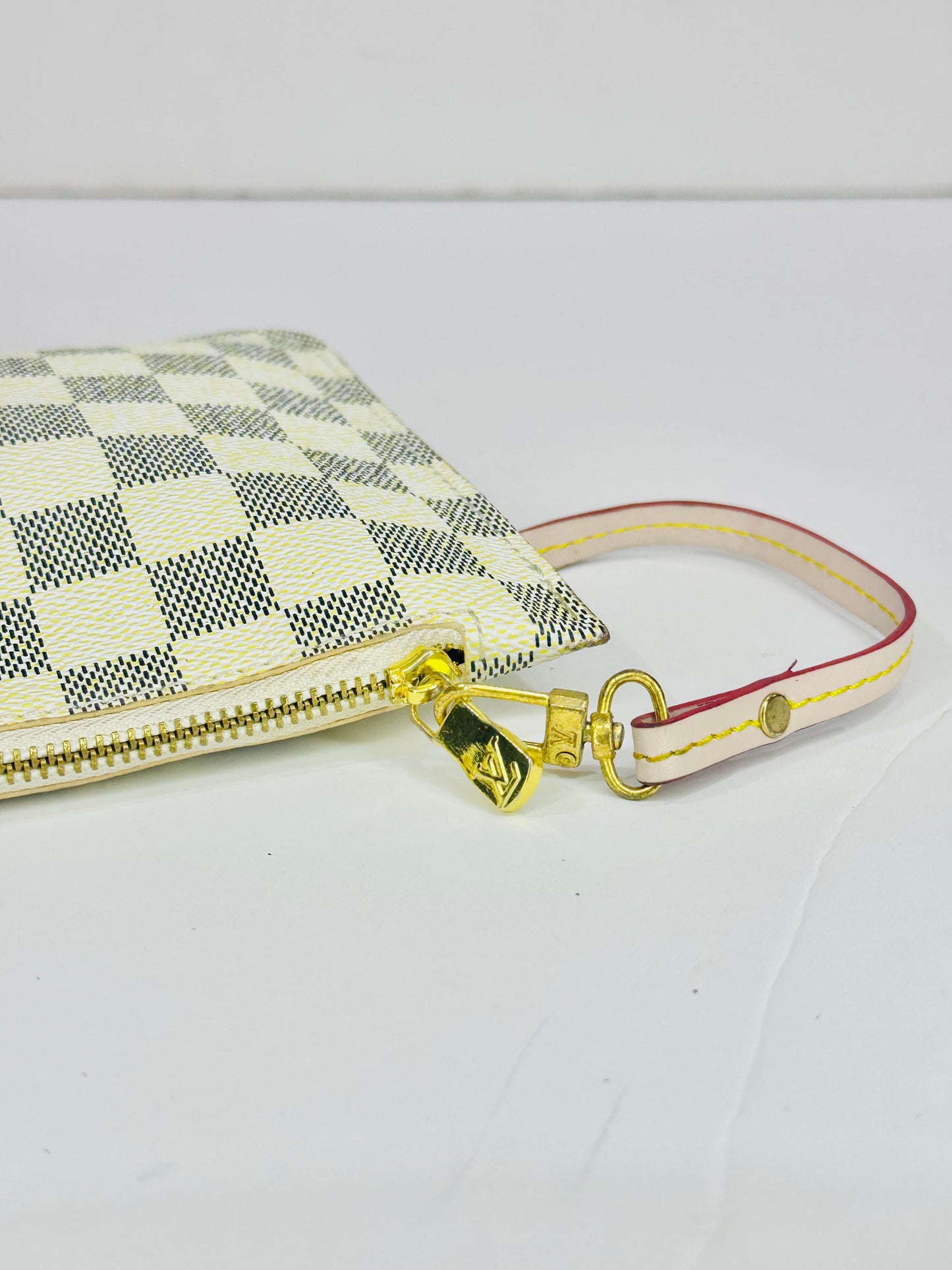 LV
