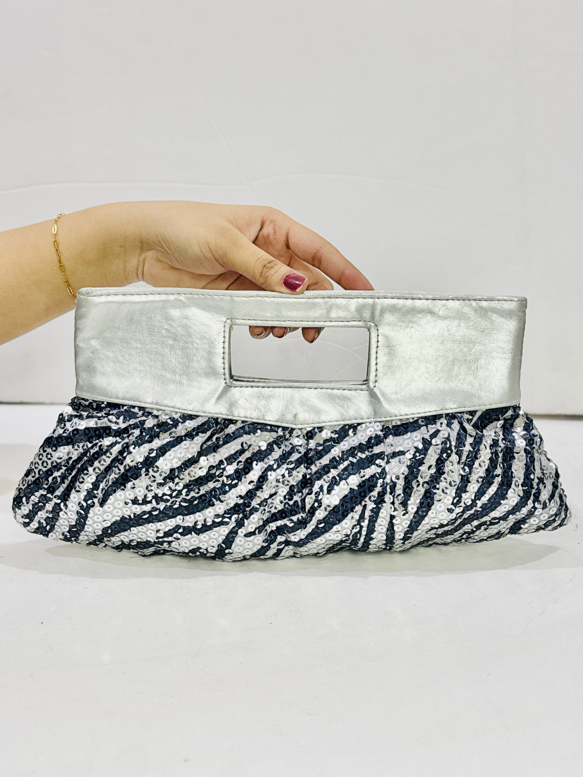 Zebra | Sequence Long Clutch
