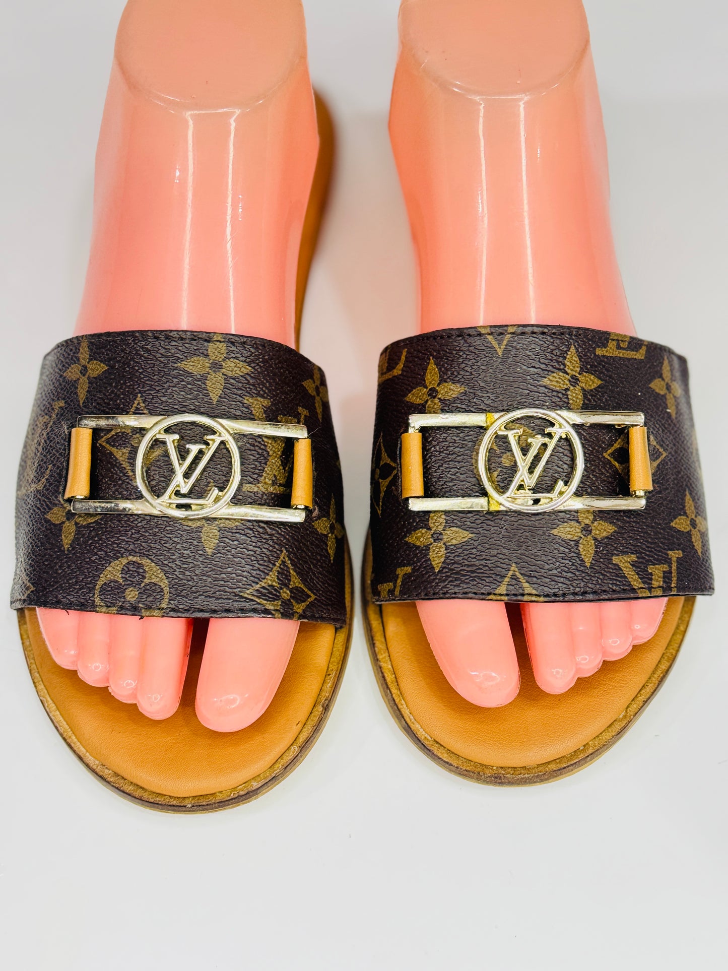 LV | 39