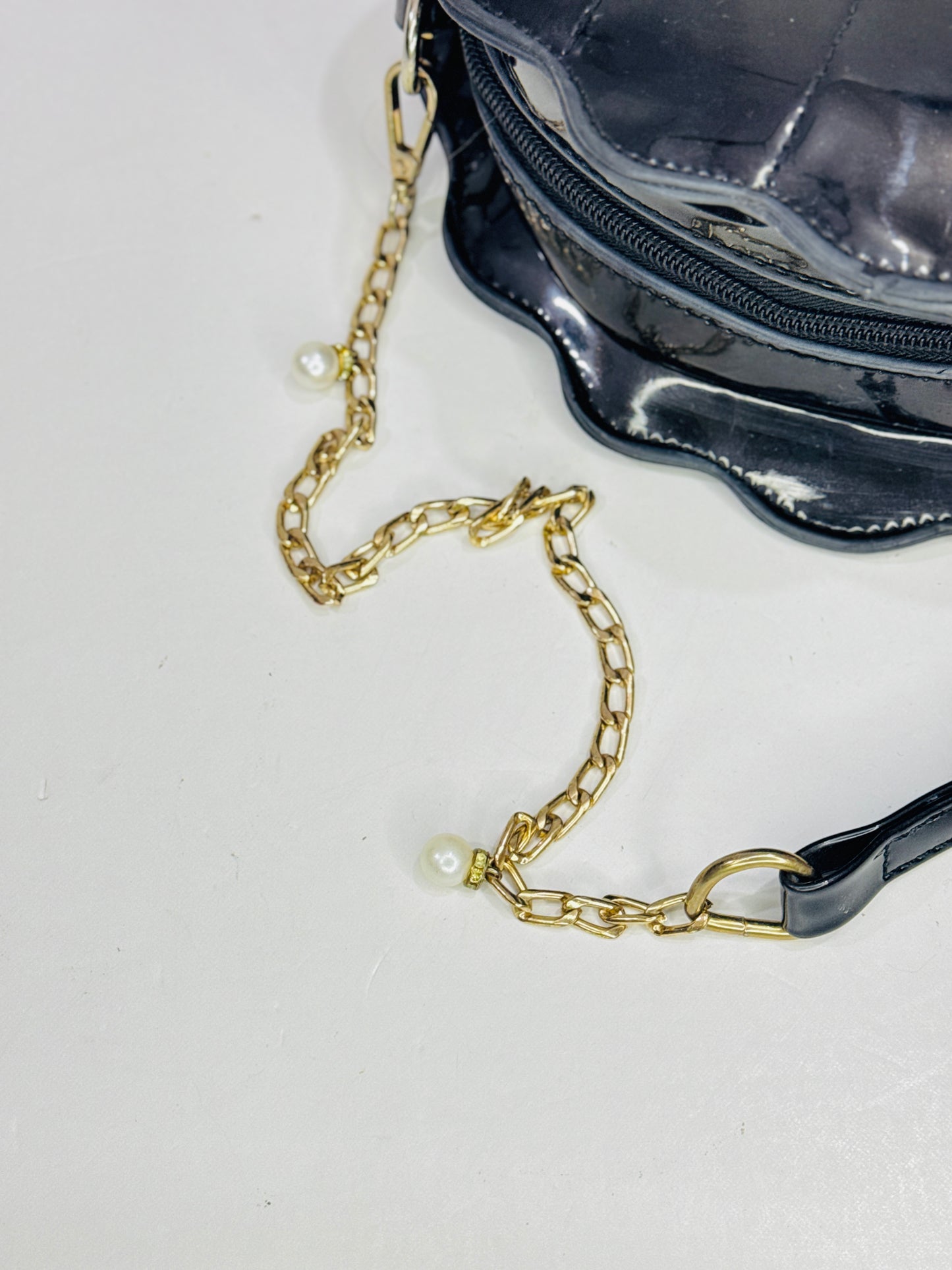 Shell | Crossbody
