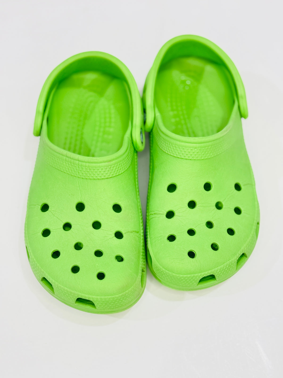 CROCS | 37