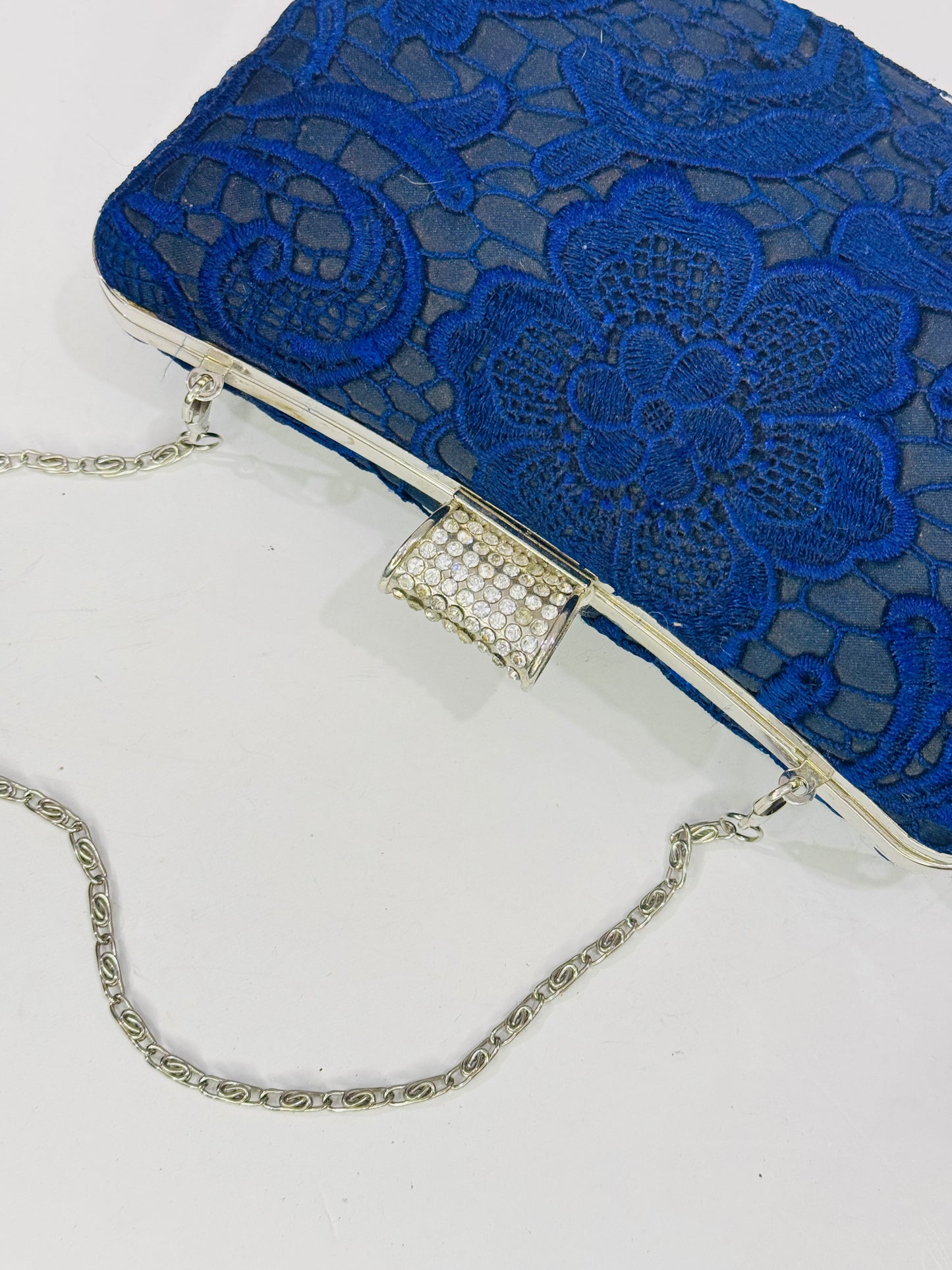BOX | CLUTCH