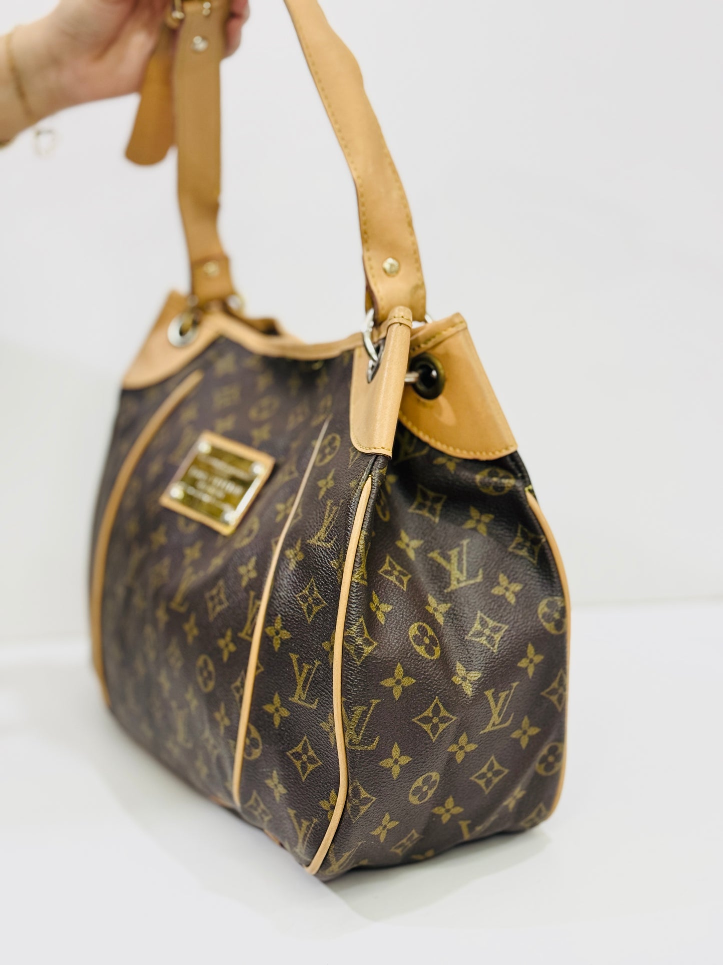 LV
