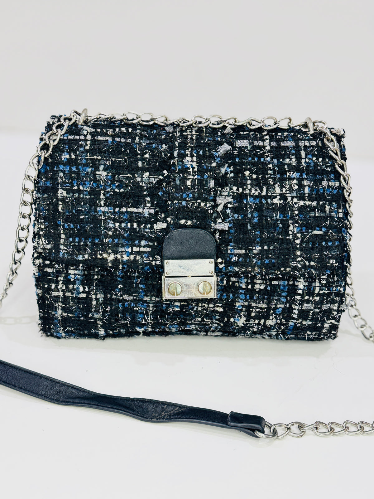 ST | BAG