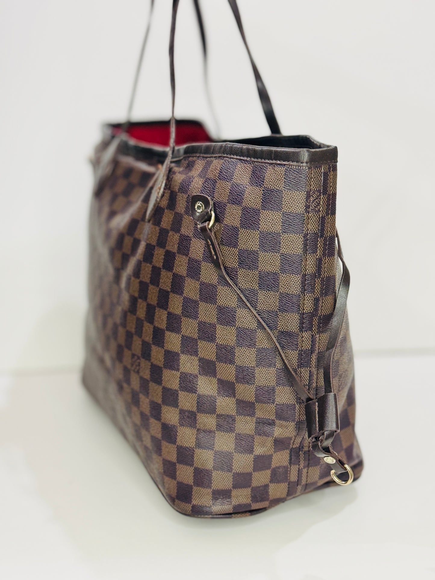 LV