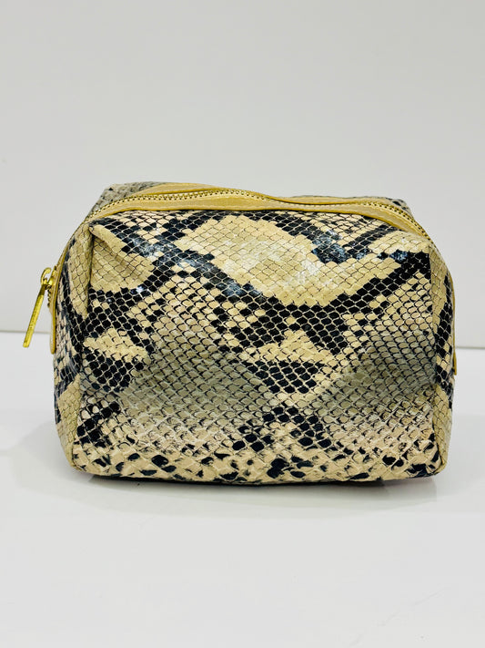 BM | Pouch