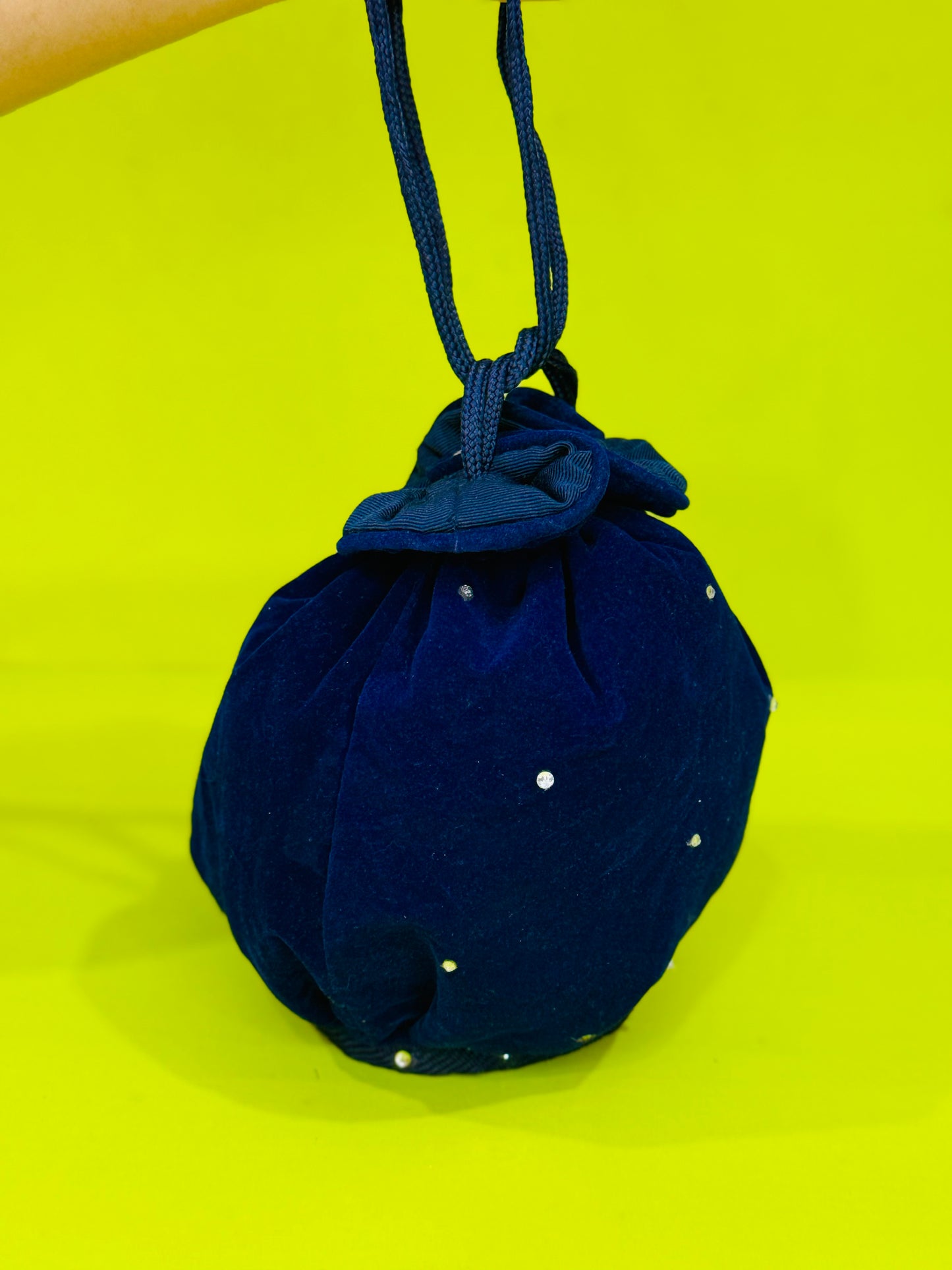 VELVET |POTLI BAG