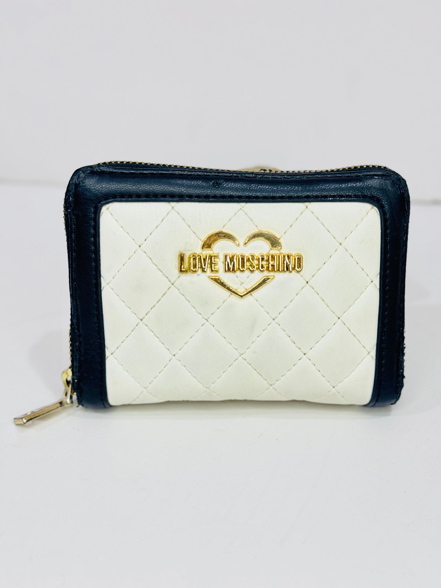 MOSCHINO