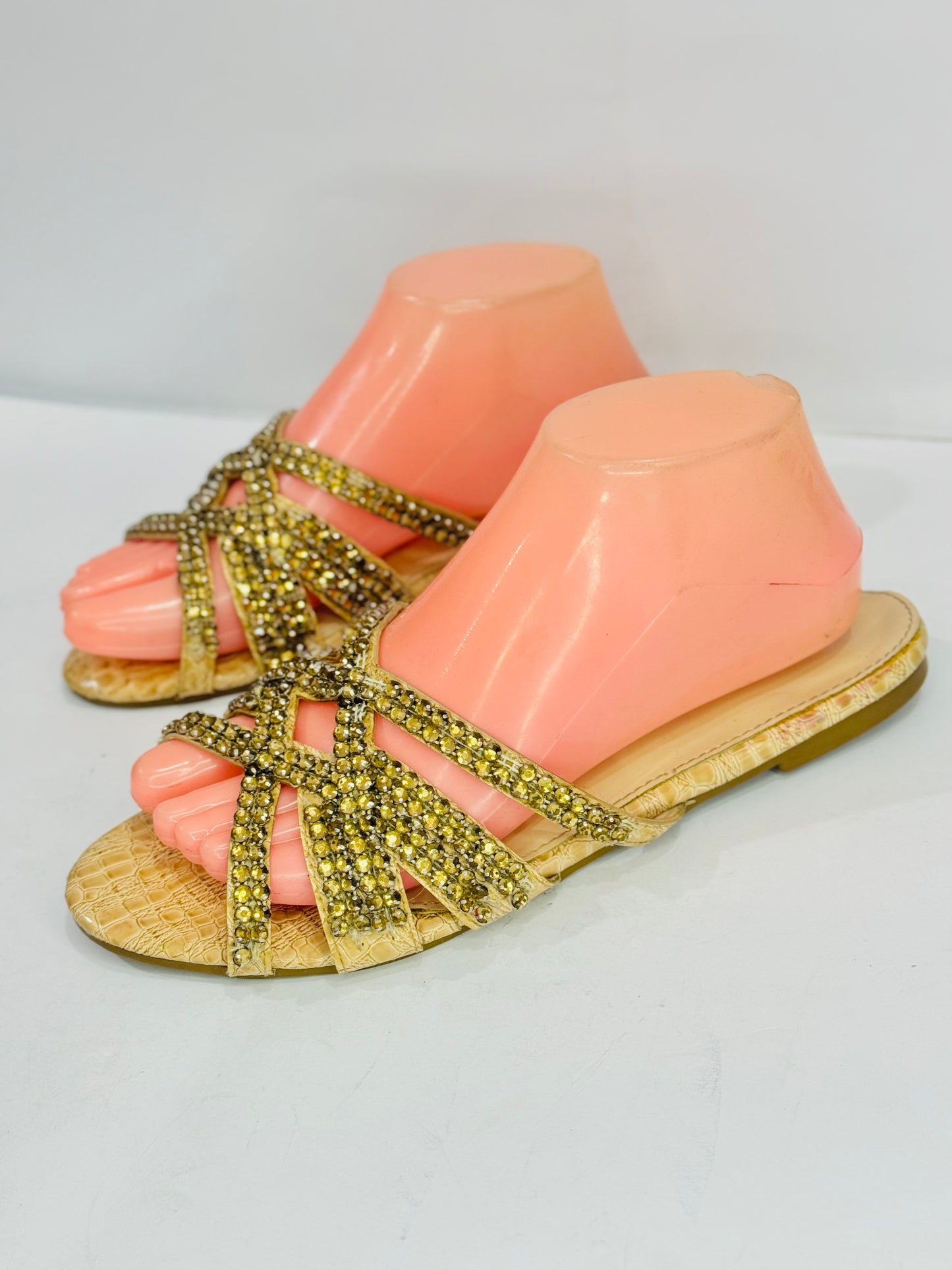 Fancy | Flats 39-40