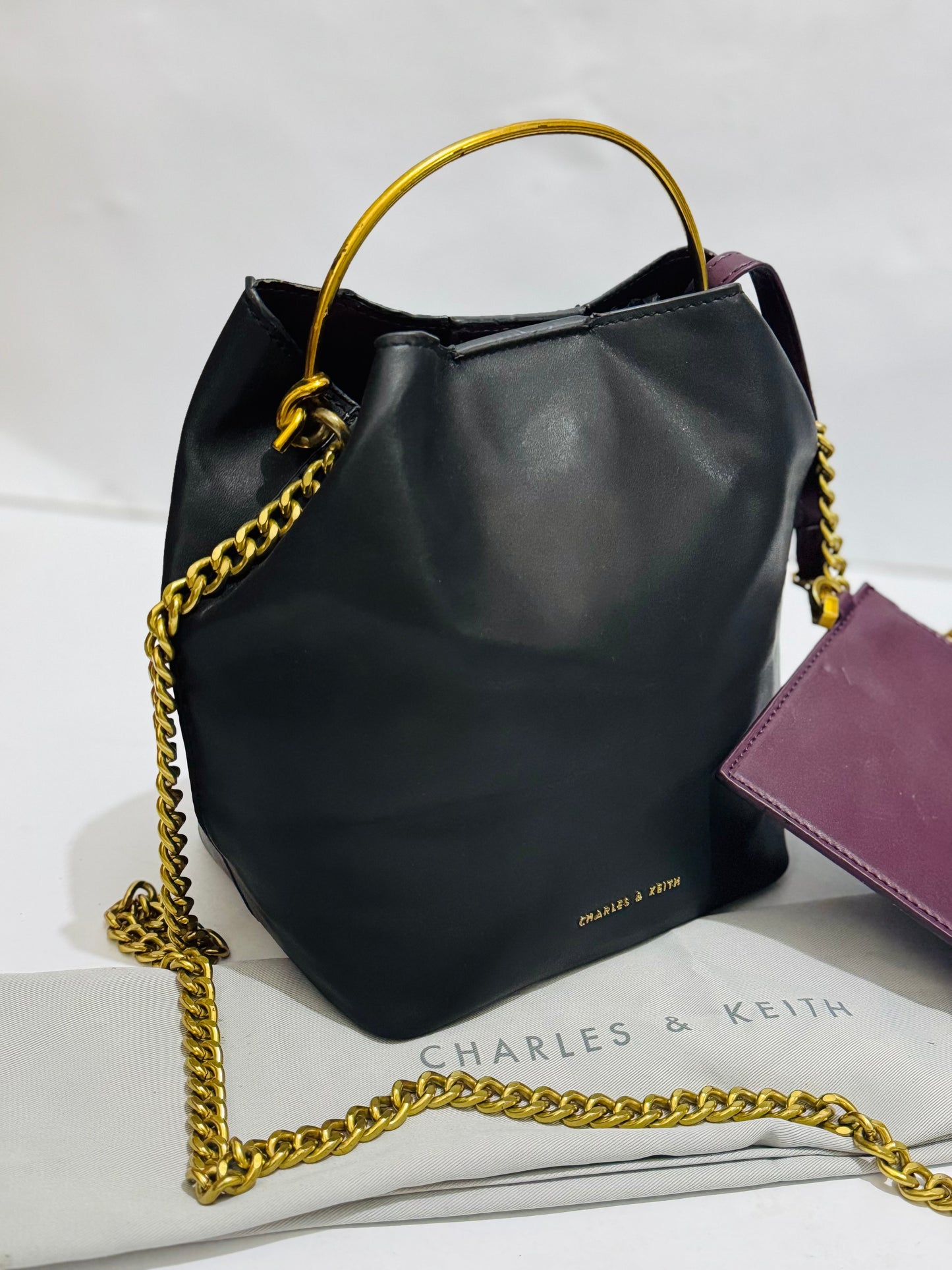 Charles & Keith |Bucket Satchel