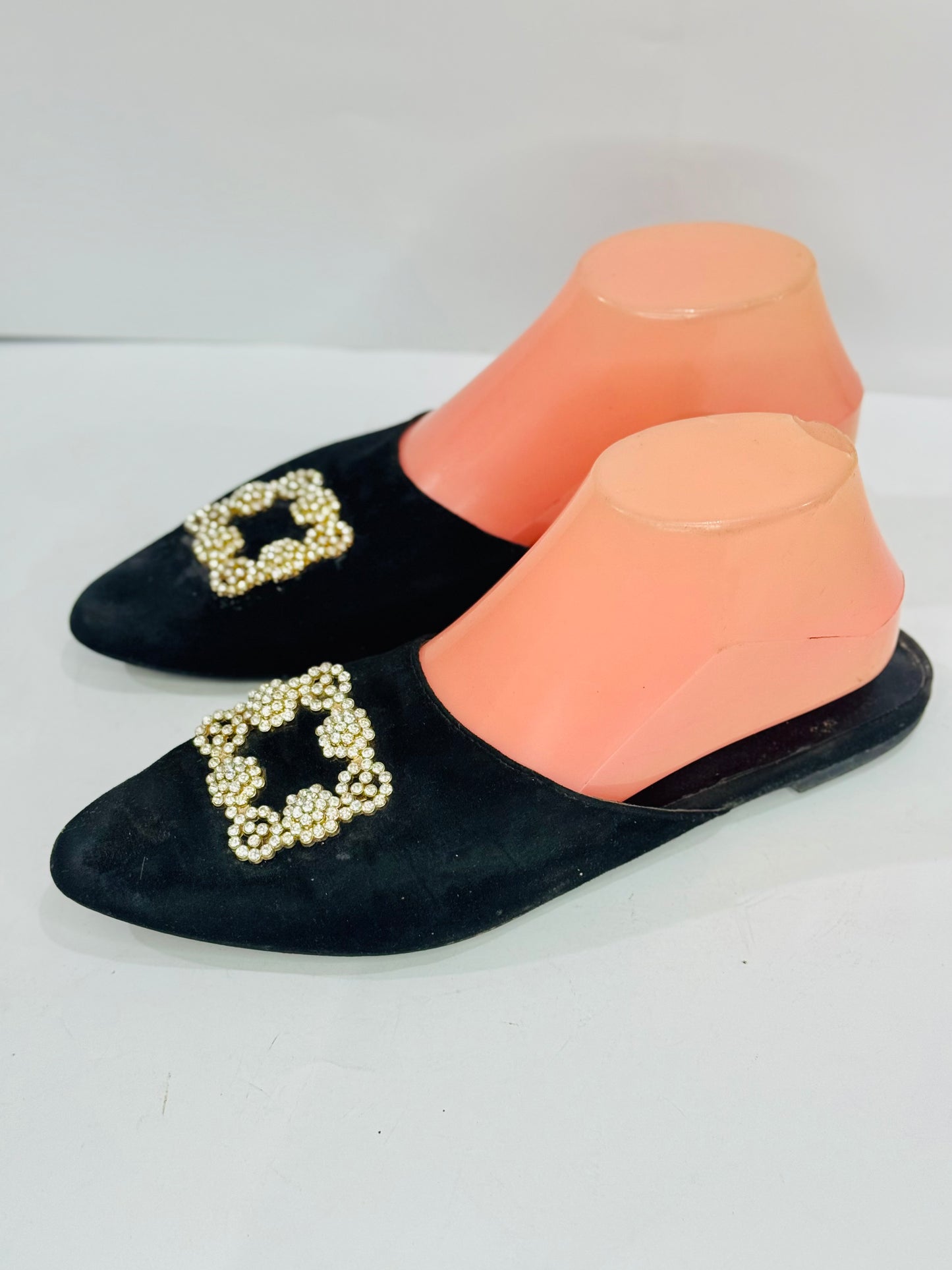 STEVE MADDEN | 38-39