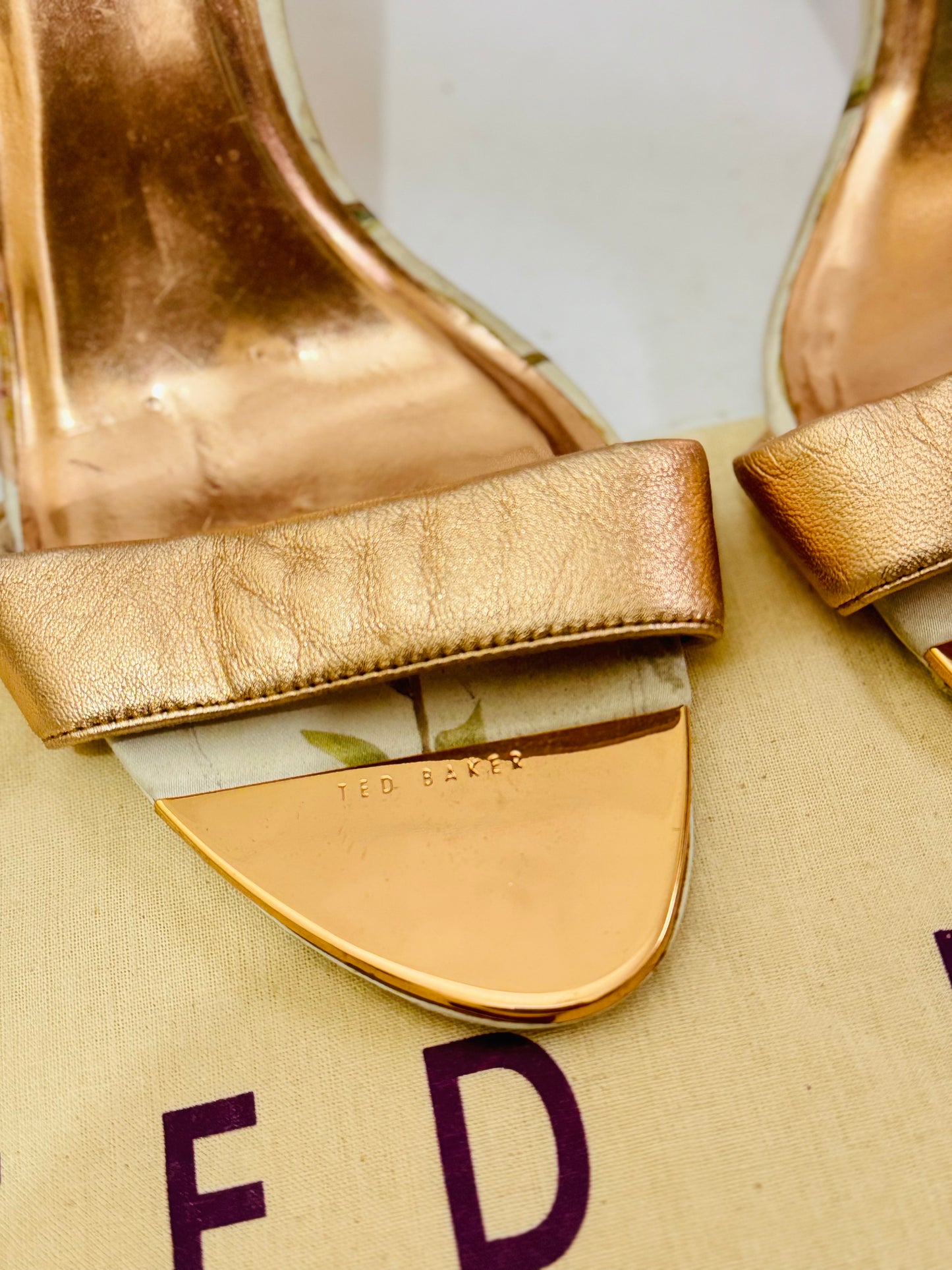 TED BAKER HEELS |PK-10/11