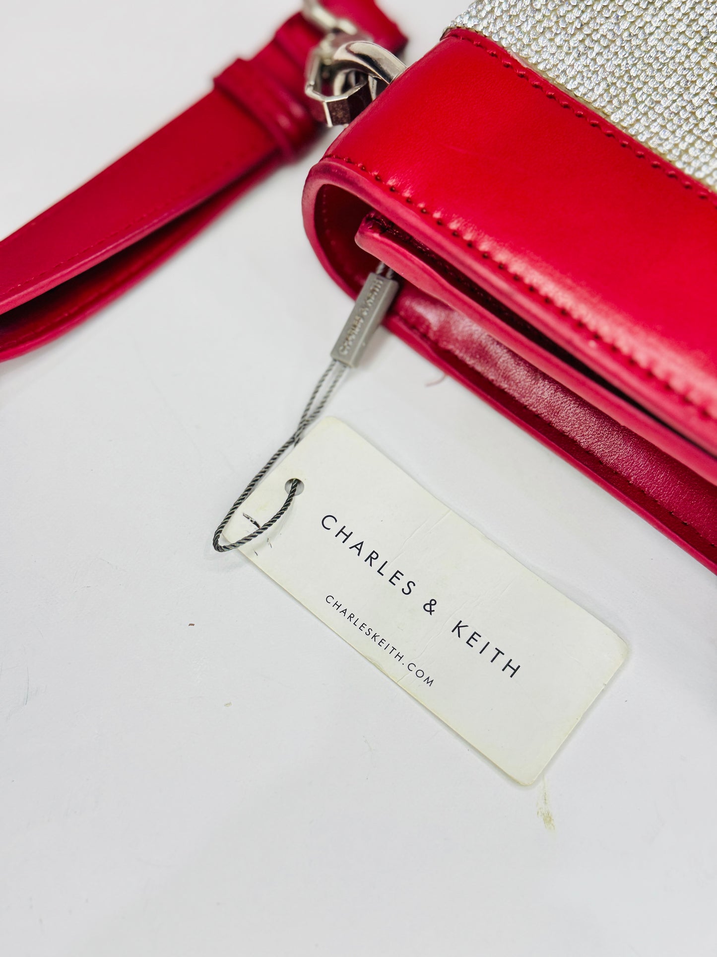 CHARLES & KEITH | TAG 🏷️