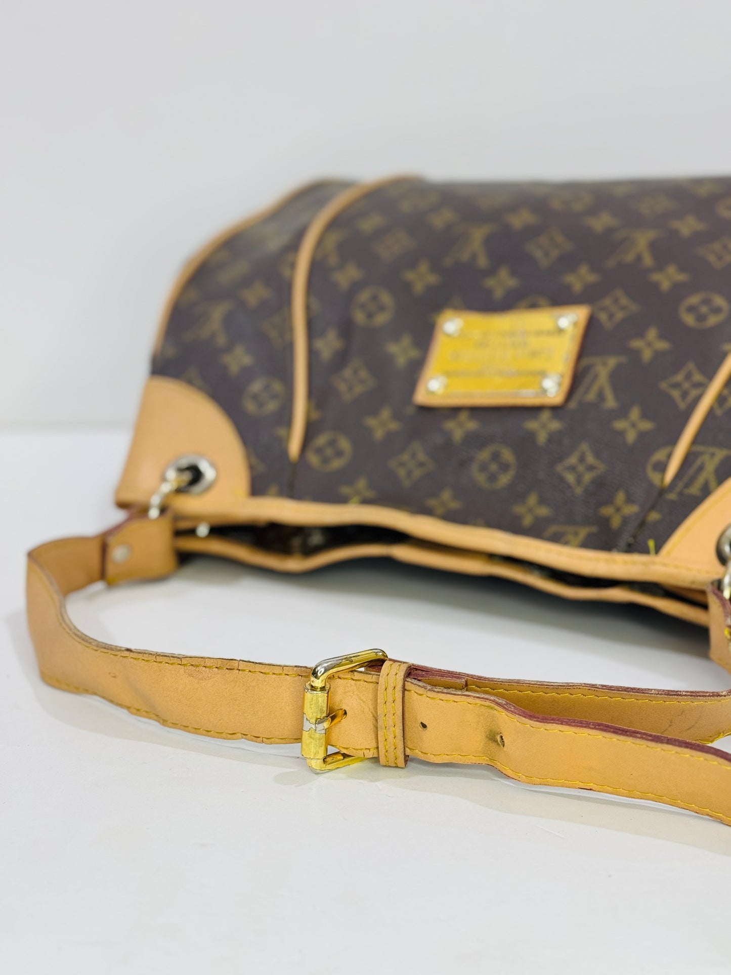 LV