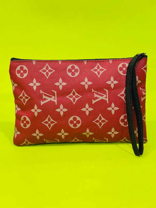 LV |Pouch
