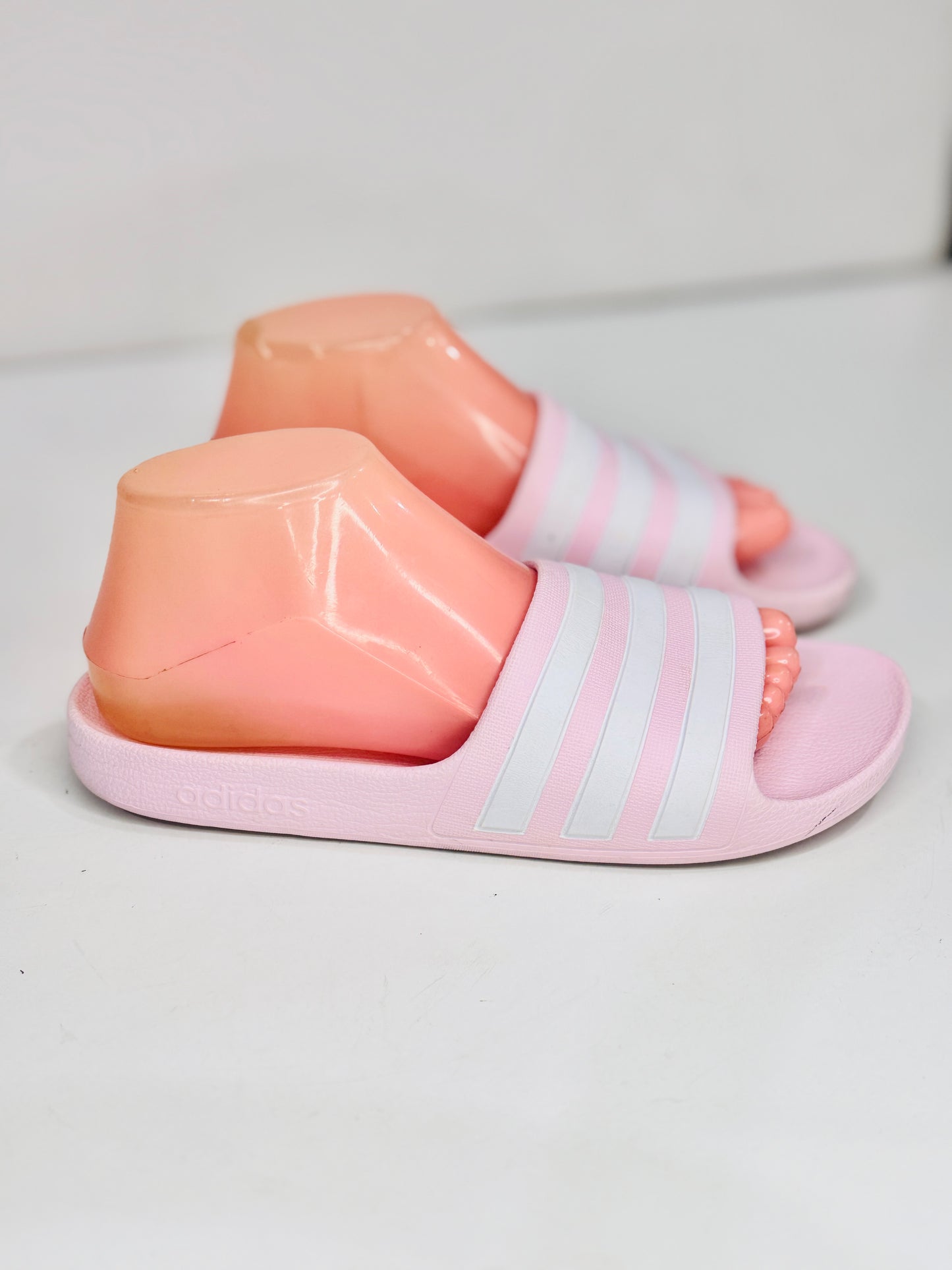 Adidas | 38