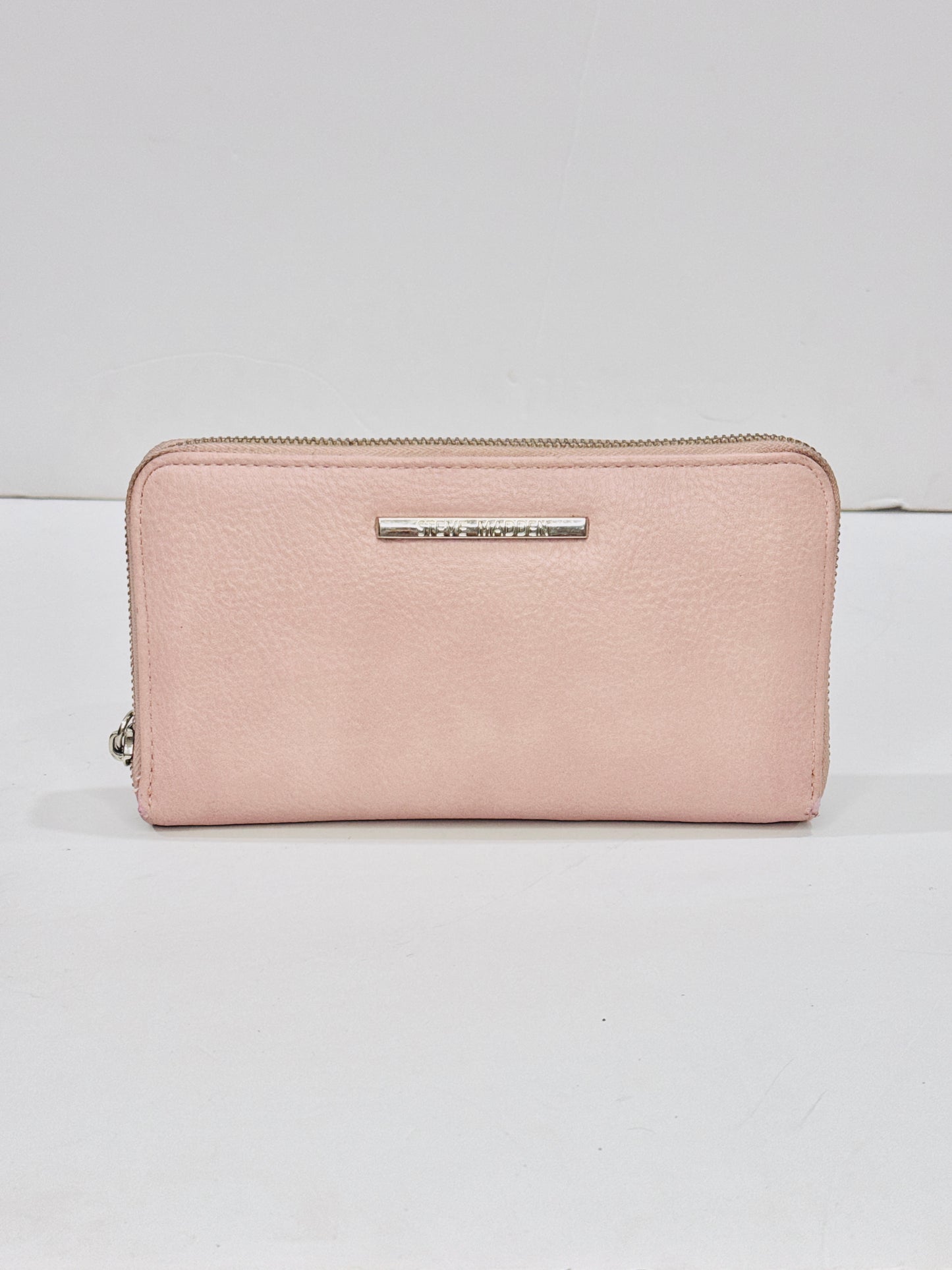 STEVE MADDEN