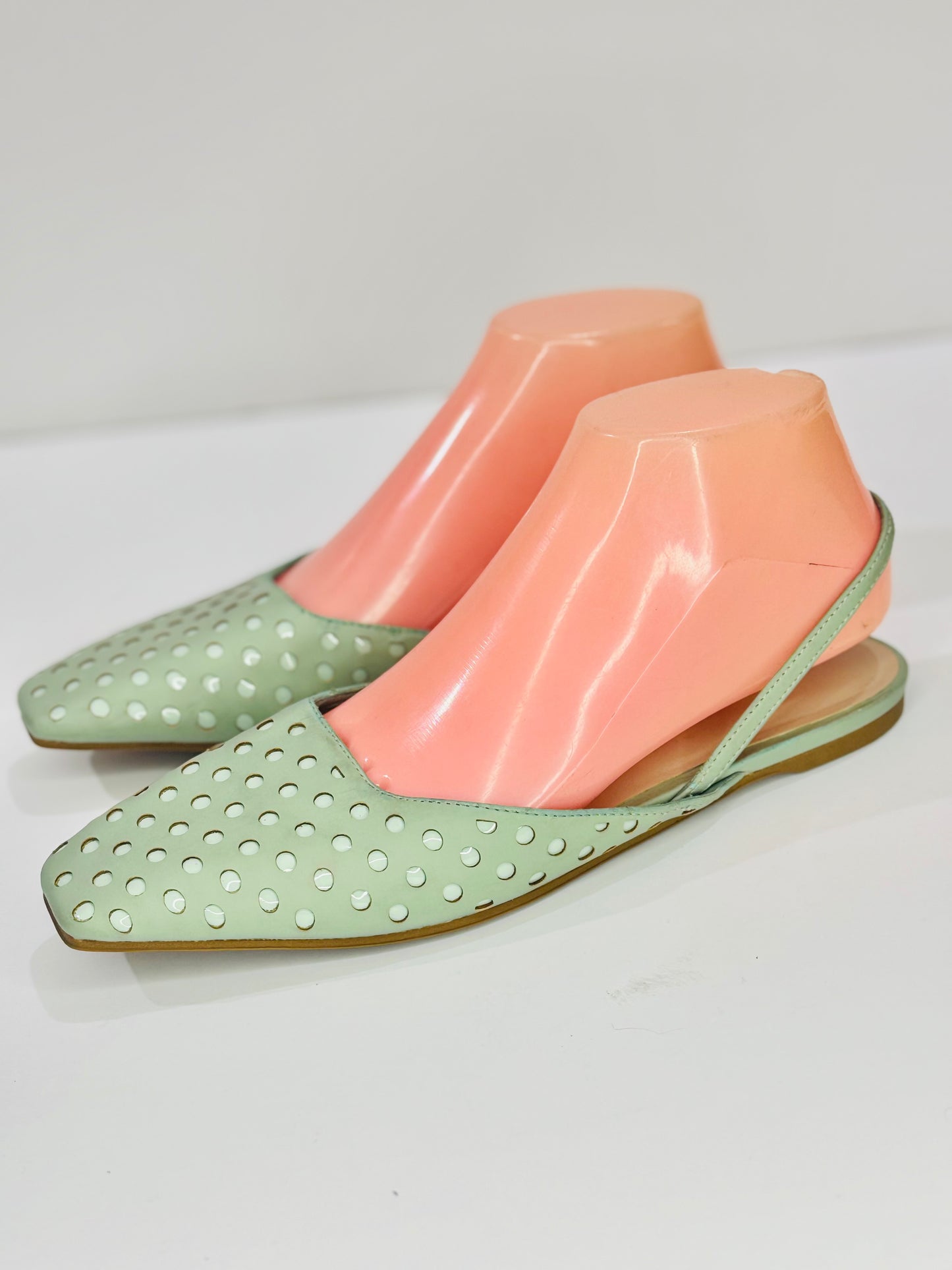 CHARLES & KEITH | 37/38