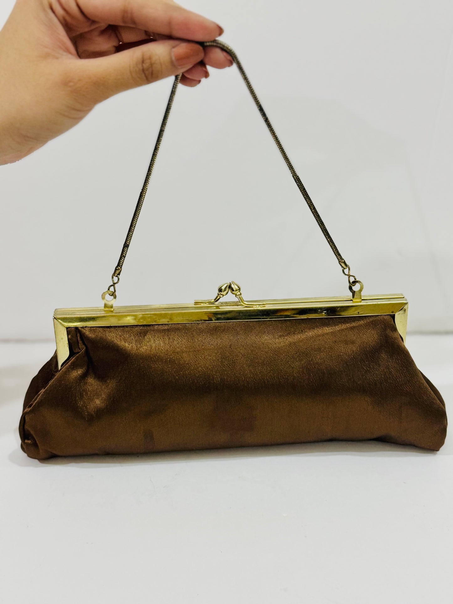 SILK | CLUTCH