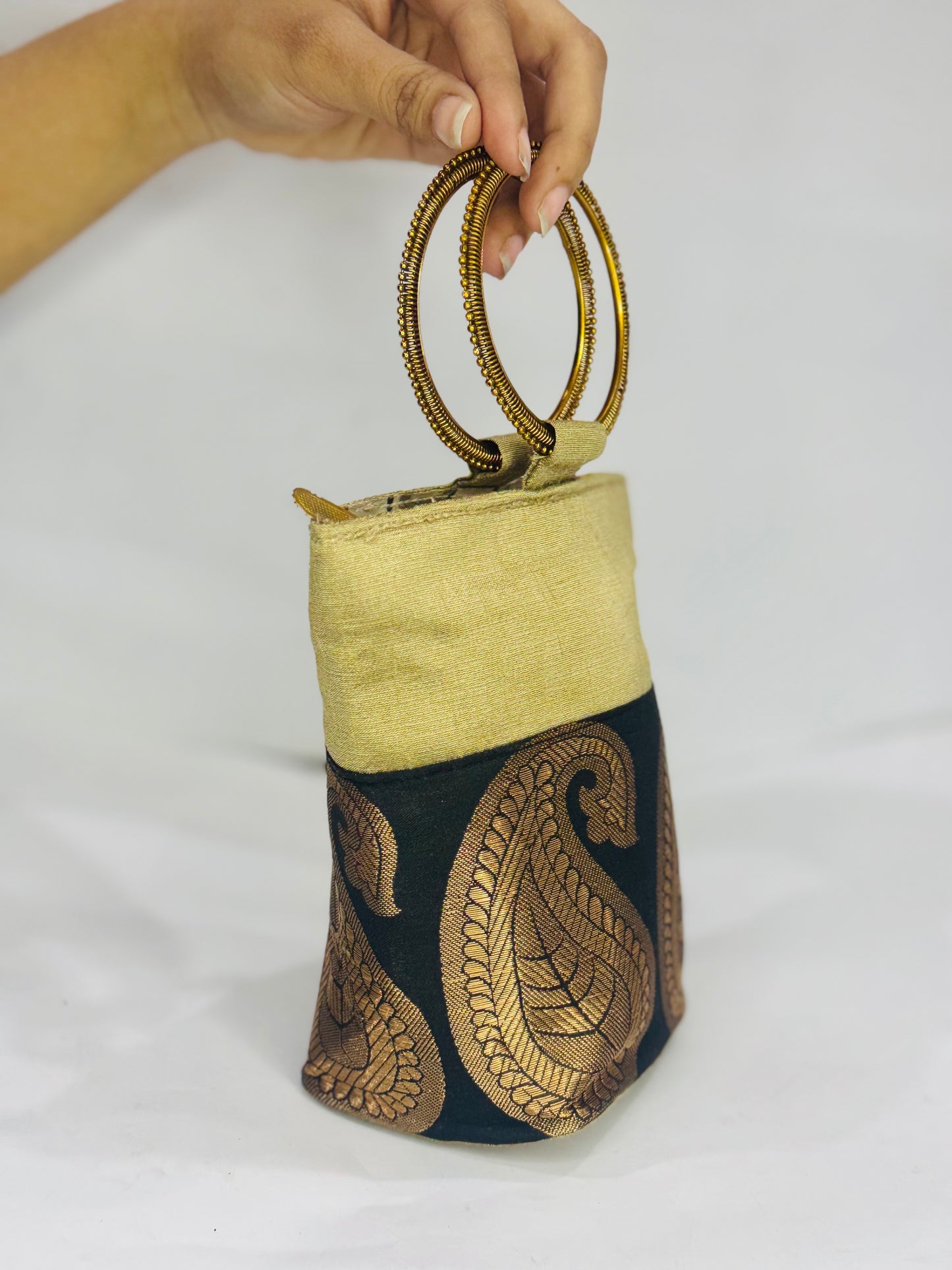 Bangle |Bag