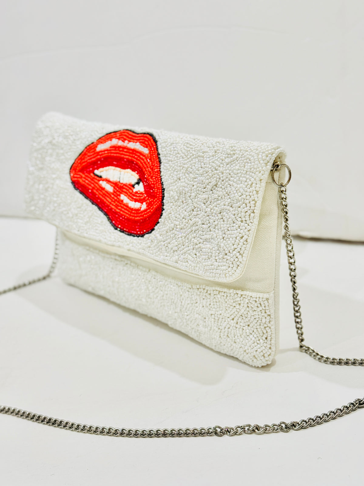 BEADED LIPS | BAG