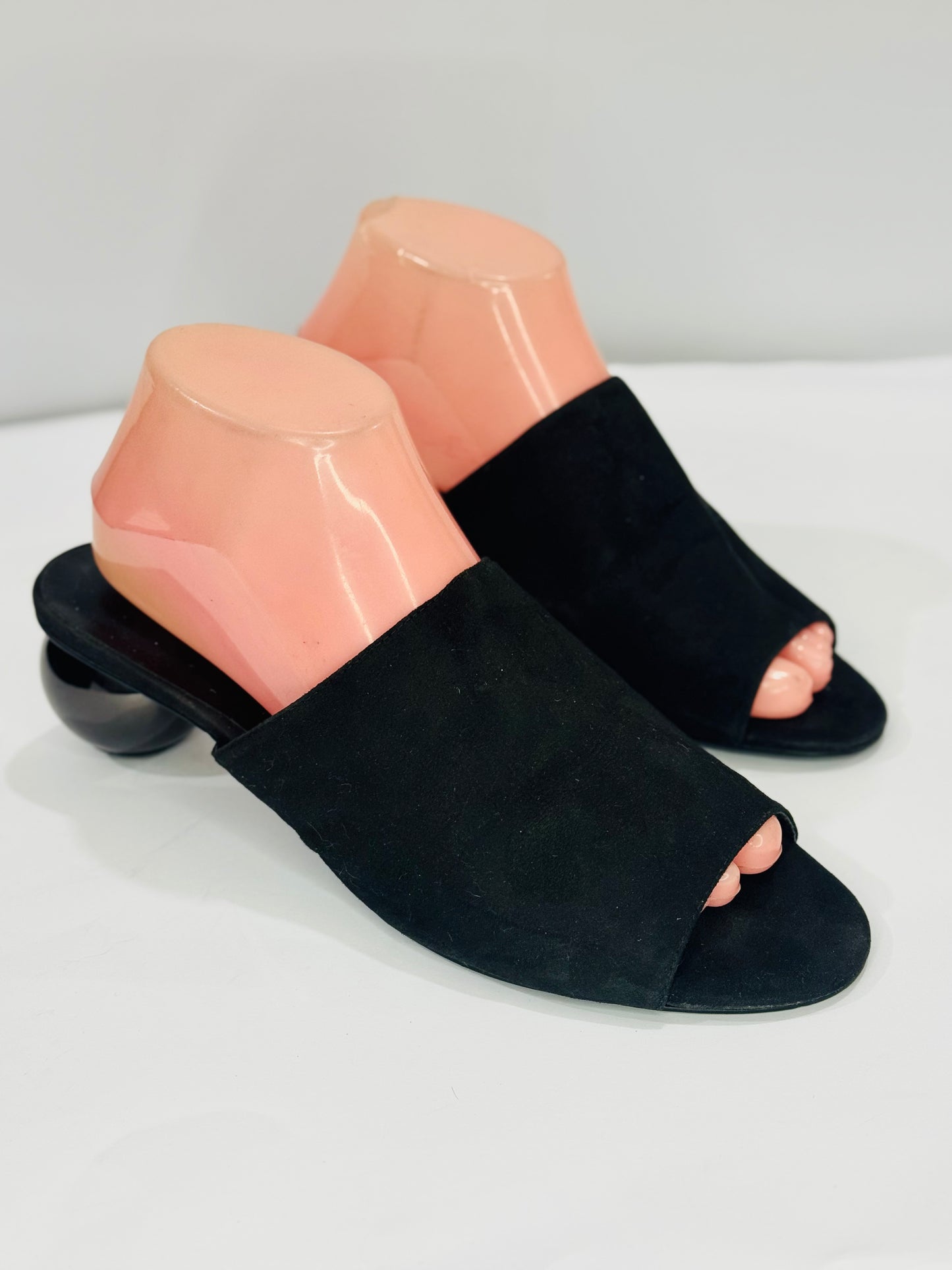 CHARLES & KEITH | 40
