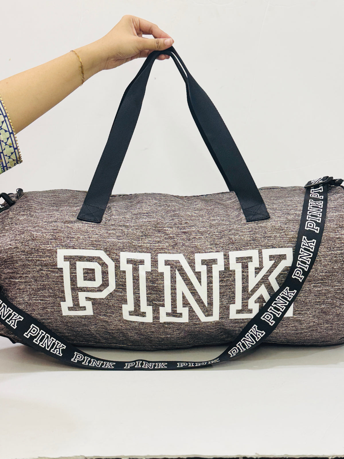 VICTORIA’S SECRET