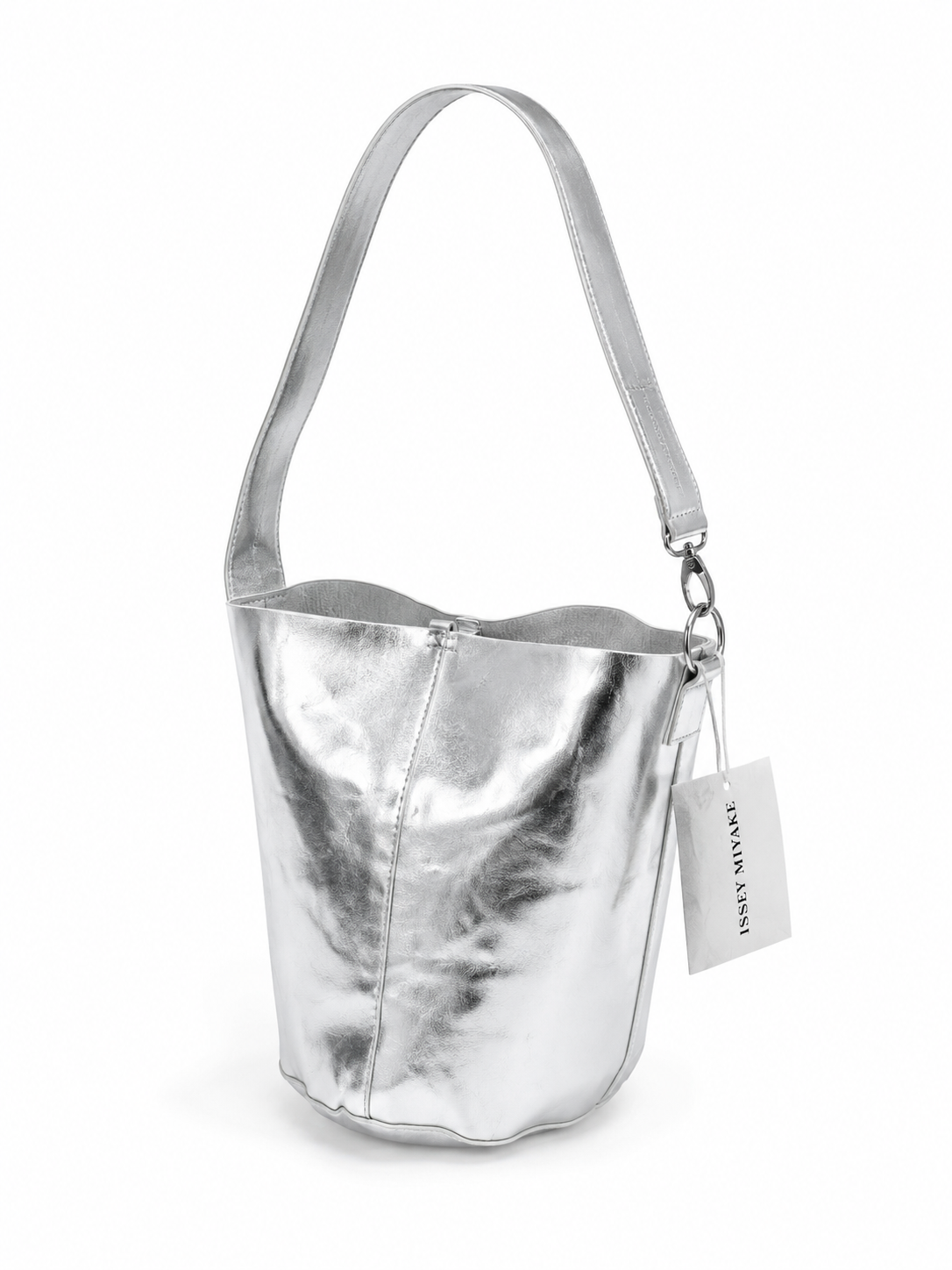 ISSEY MIYAKE | TAG 🏷️