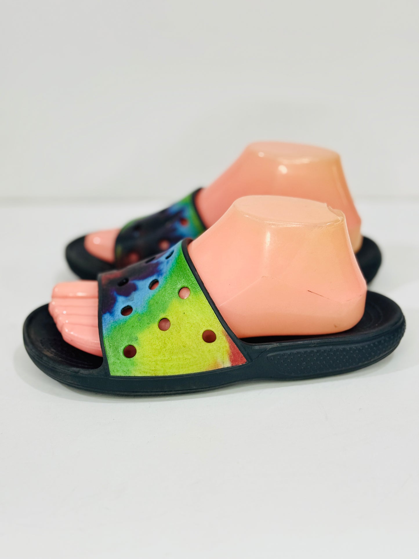 CROCS | 38