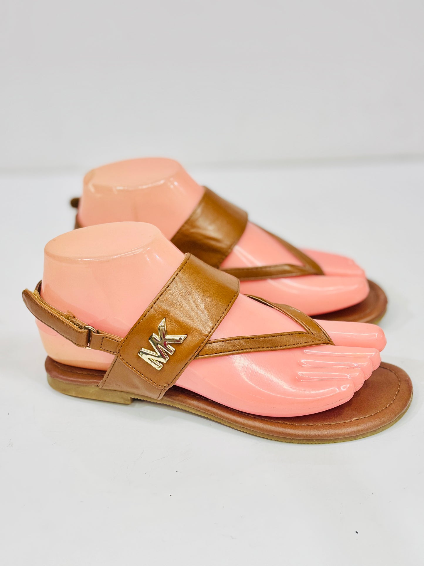 MK | 36