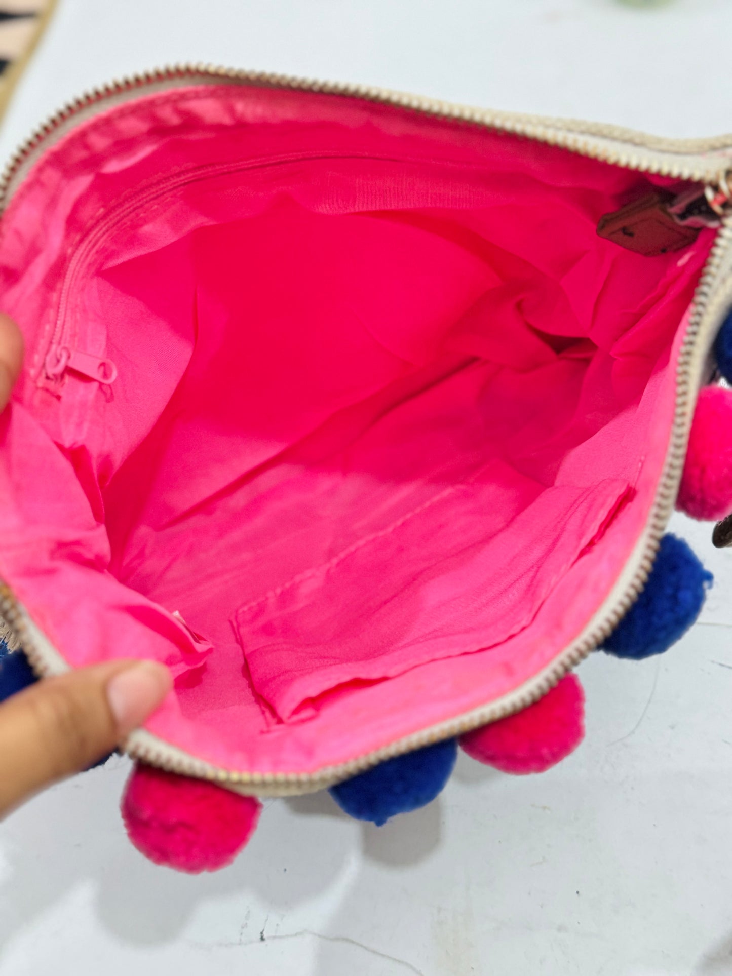 Embroidered |hand clutch bag