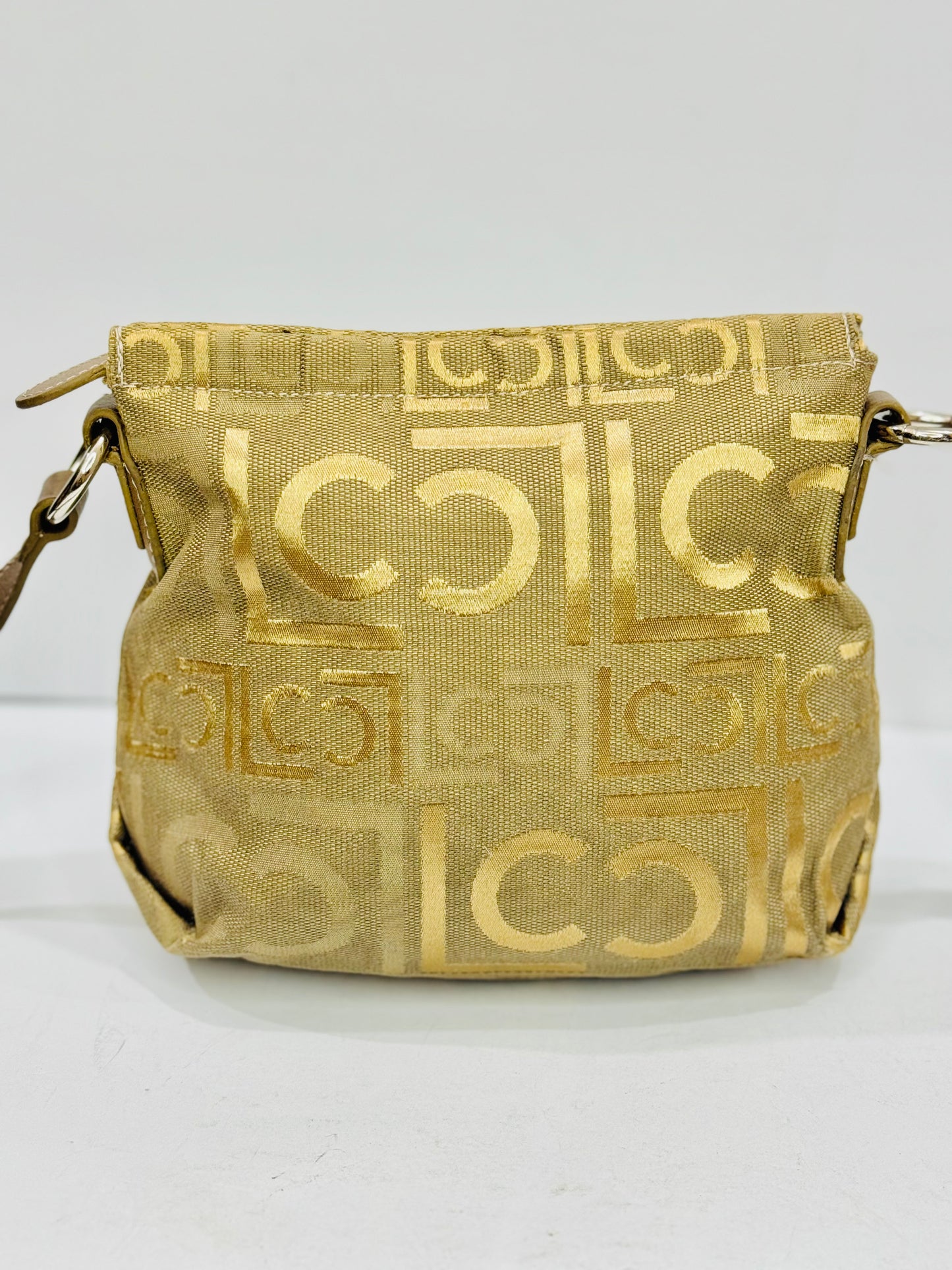 LIZ CLAIBORNE