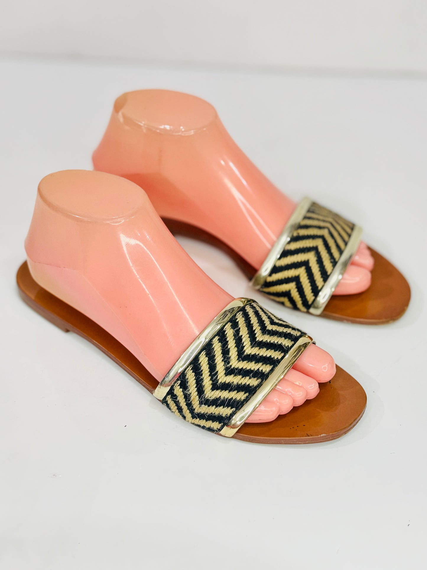 ZARA | 39