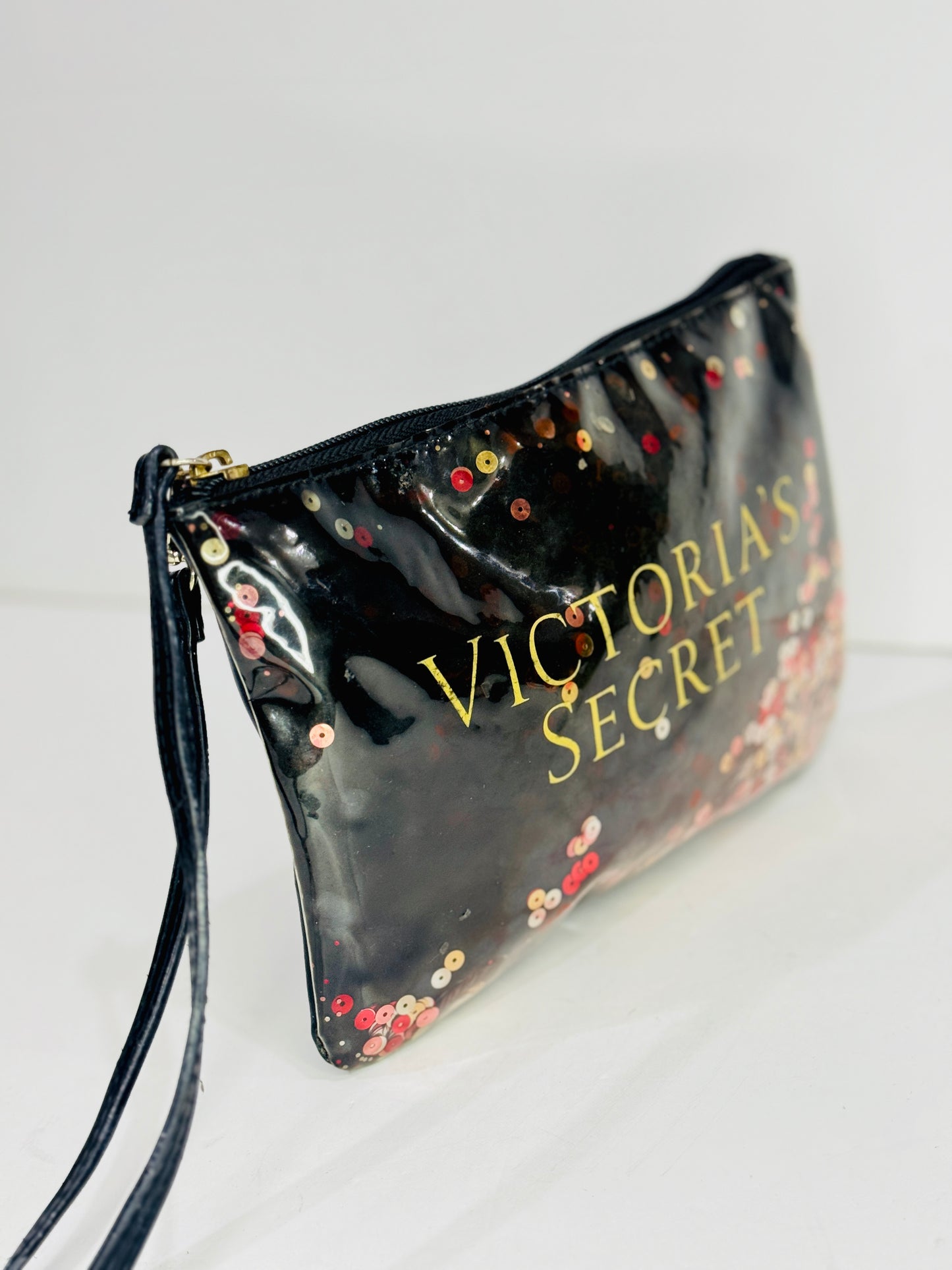 VICTORIA’S SECRET