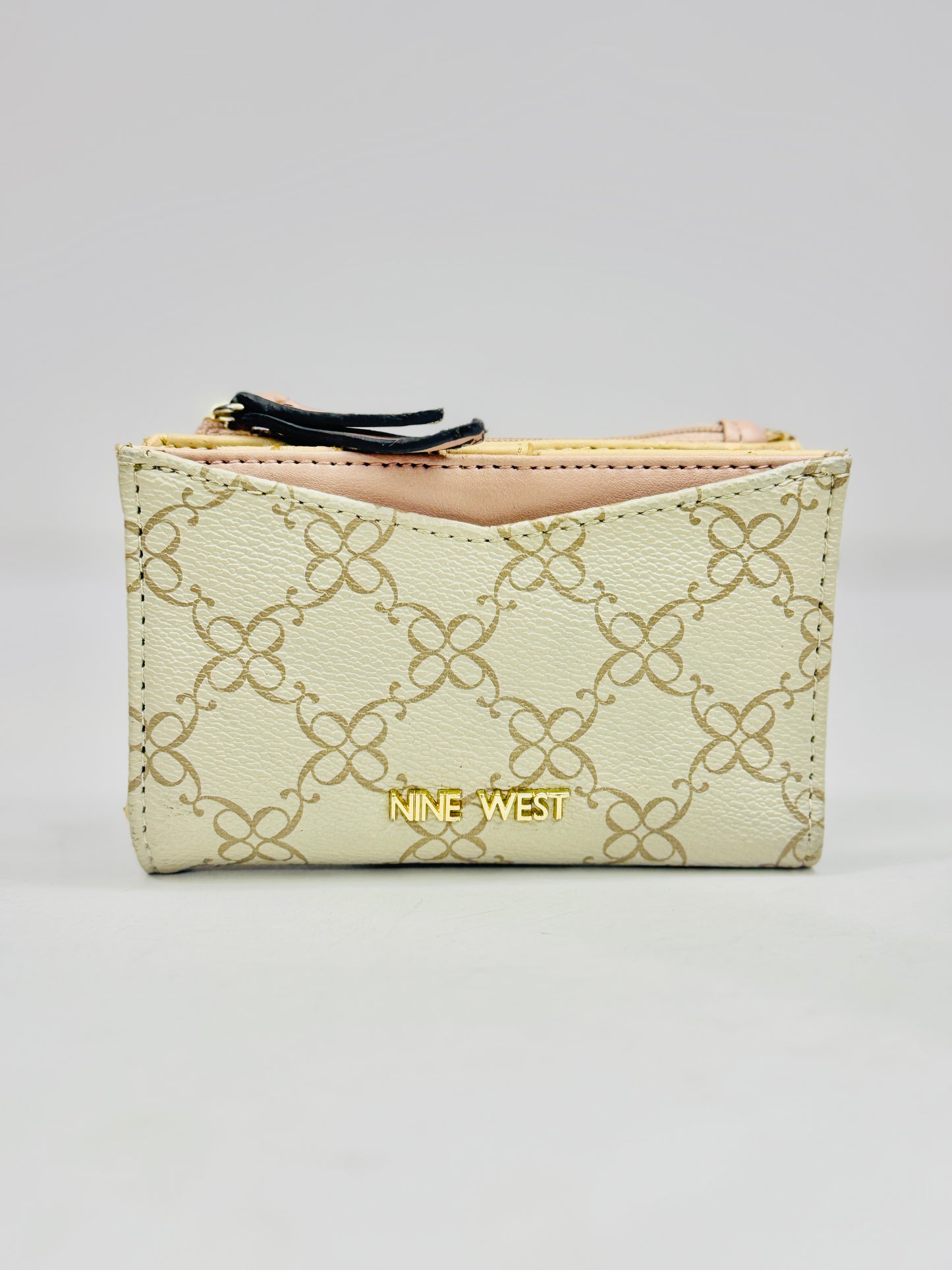 NINE WEST