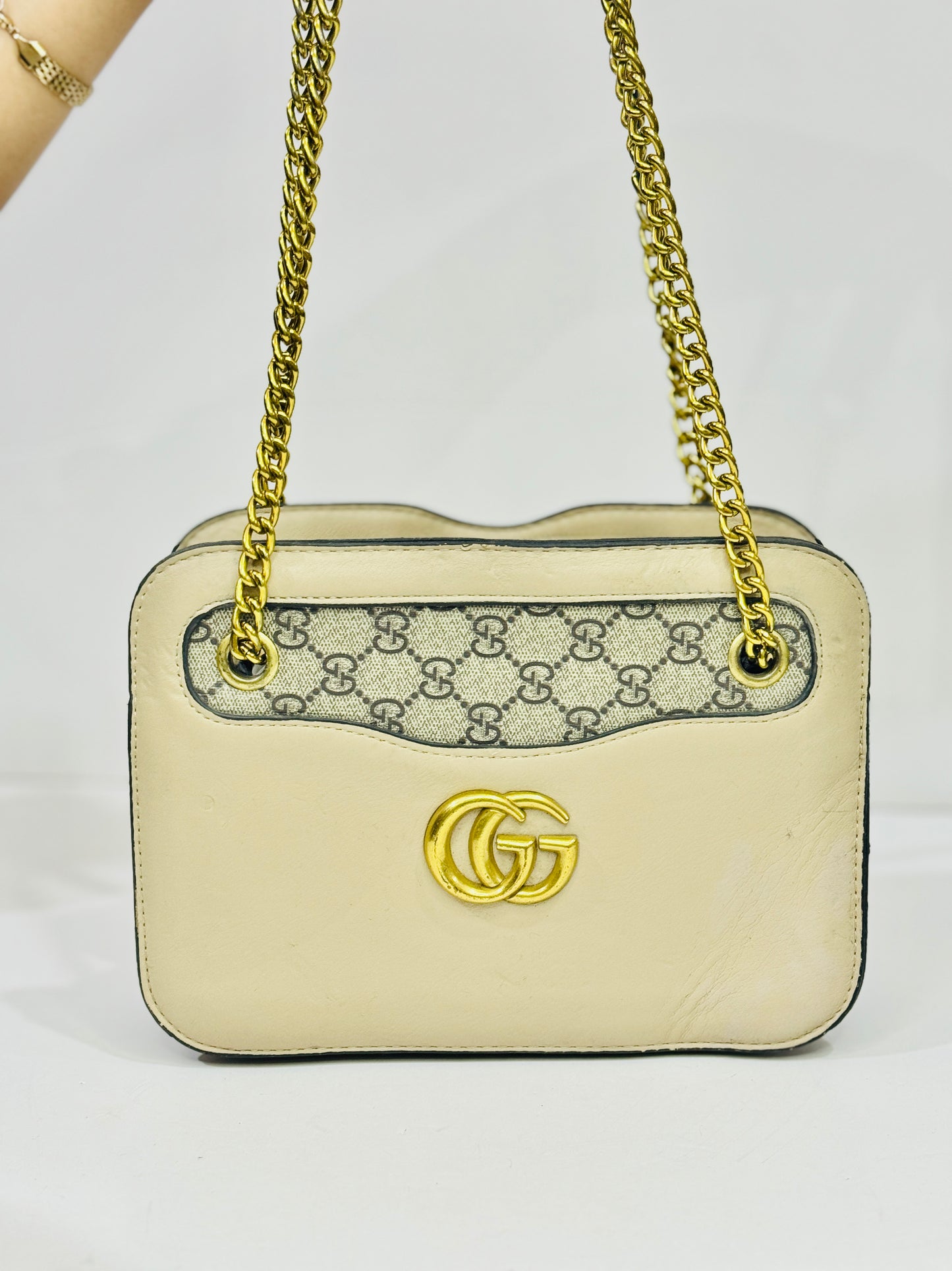 GUCCI