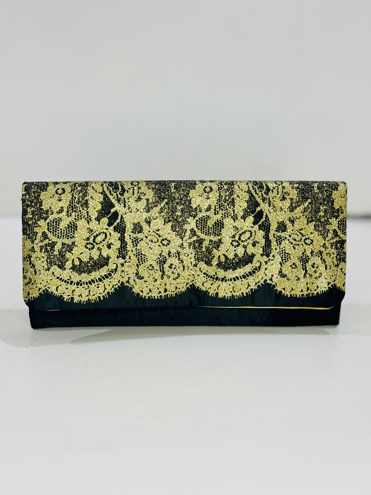 AVON GOLD | CLUTCH