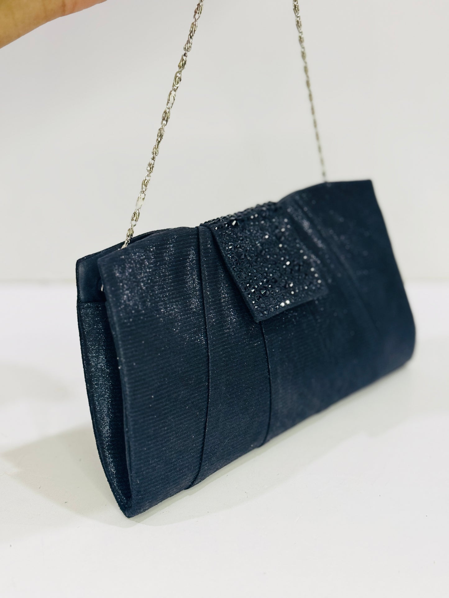 Sparkling | Clutch